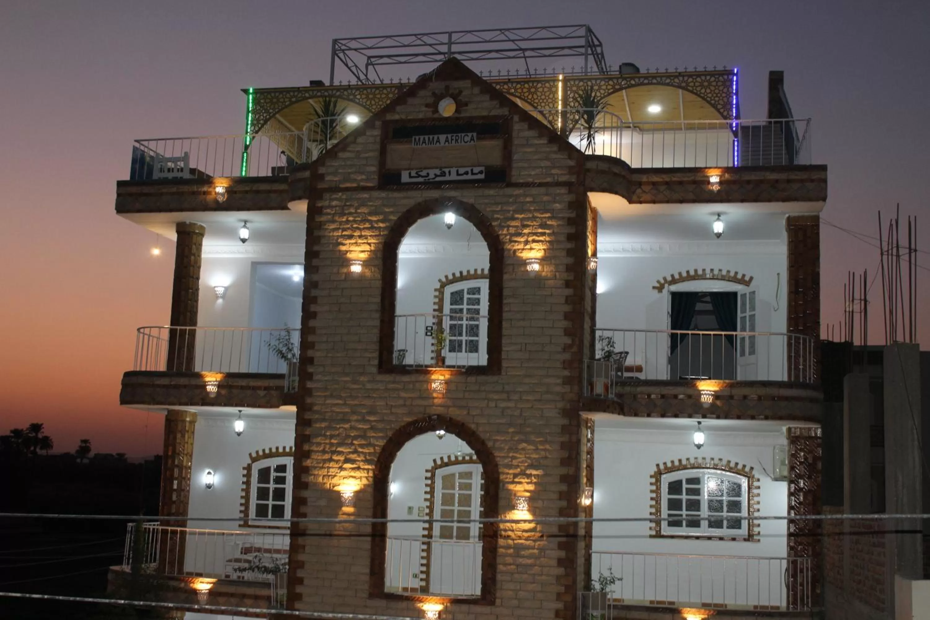 Mama Africa Apts & Studios