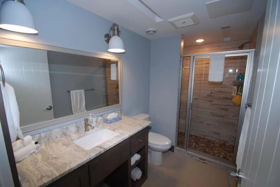 Bathroom in Quarterdeck Resort