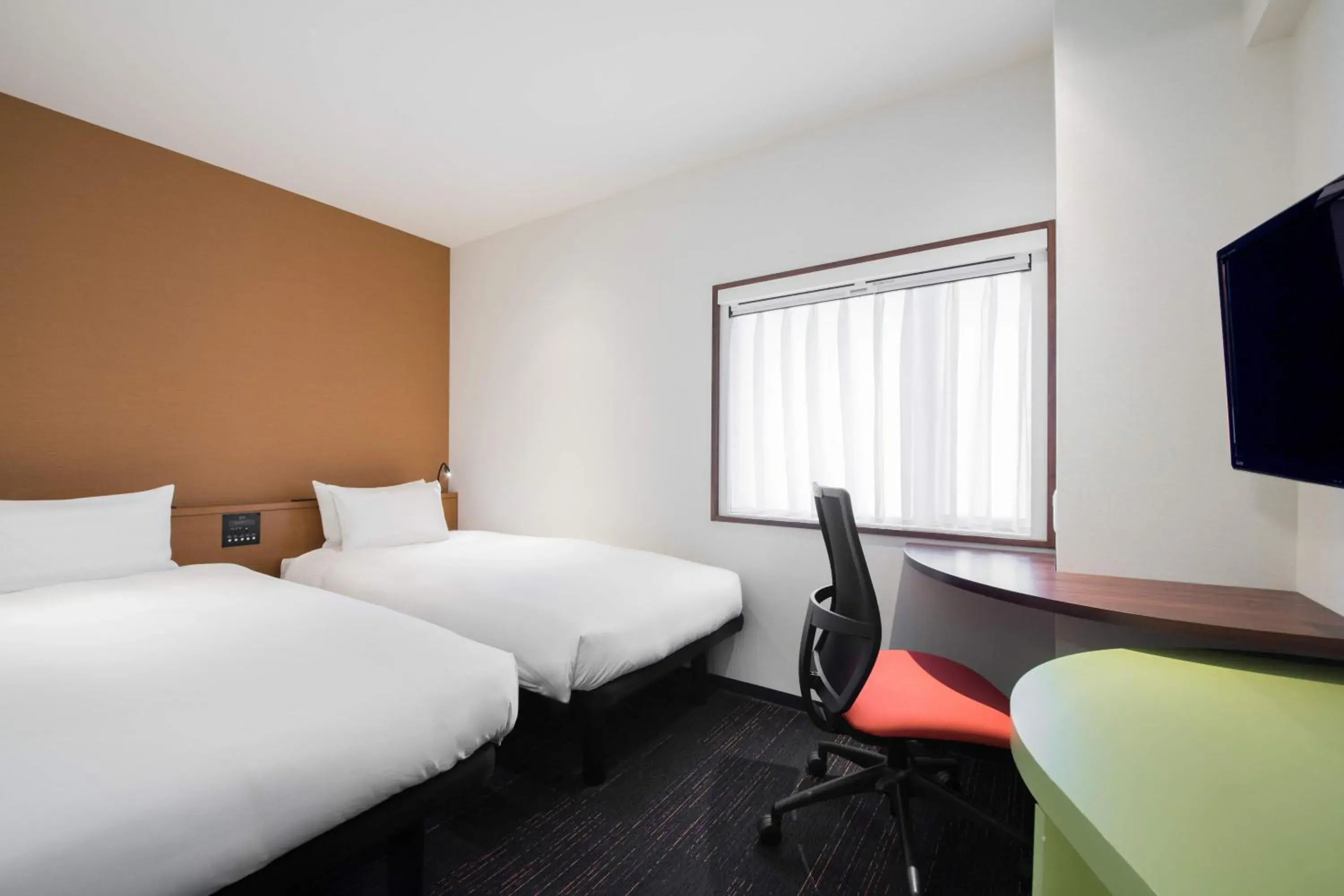 Standard Twin Room - Non-Smoking in the b akasaka Standard Twin Room - Non-Smoking in the b akasaka