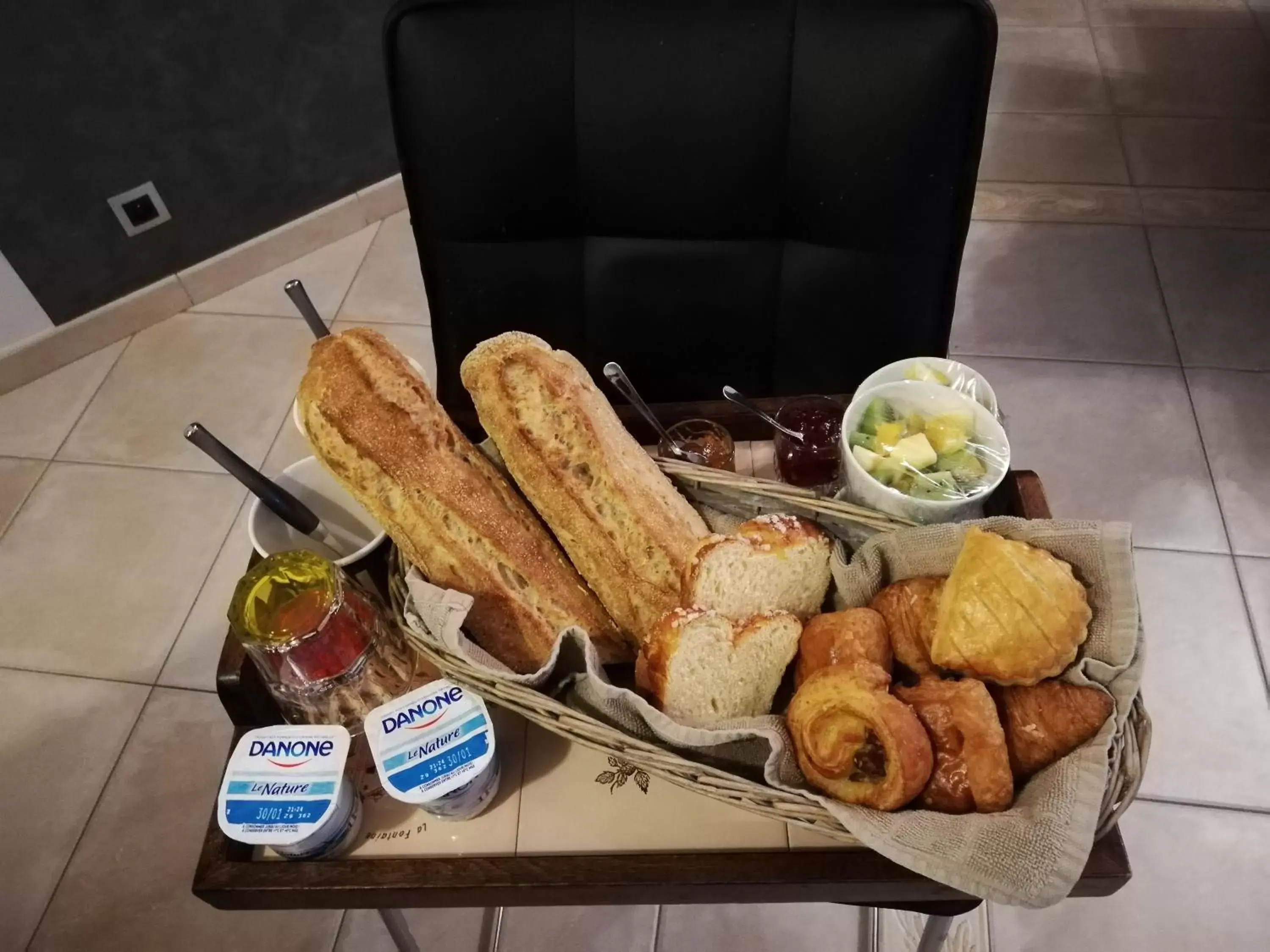 Continental breakfast in les bruyeres