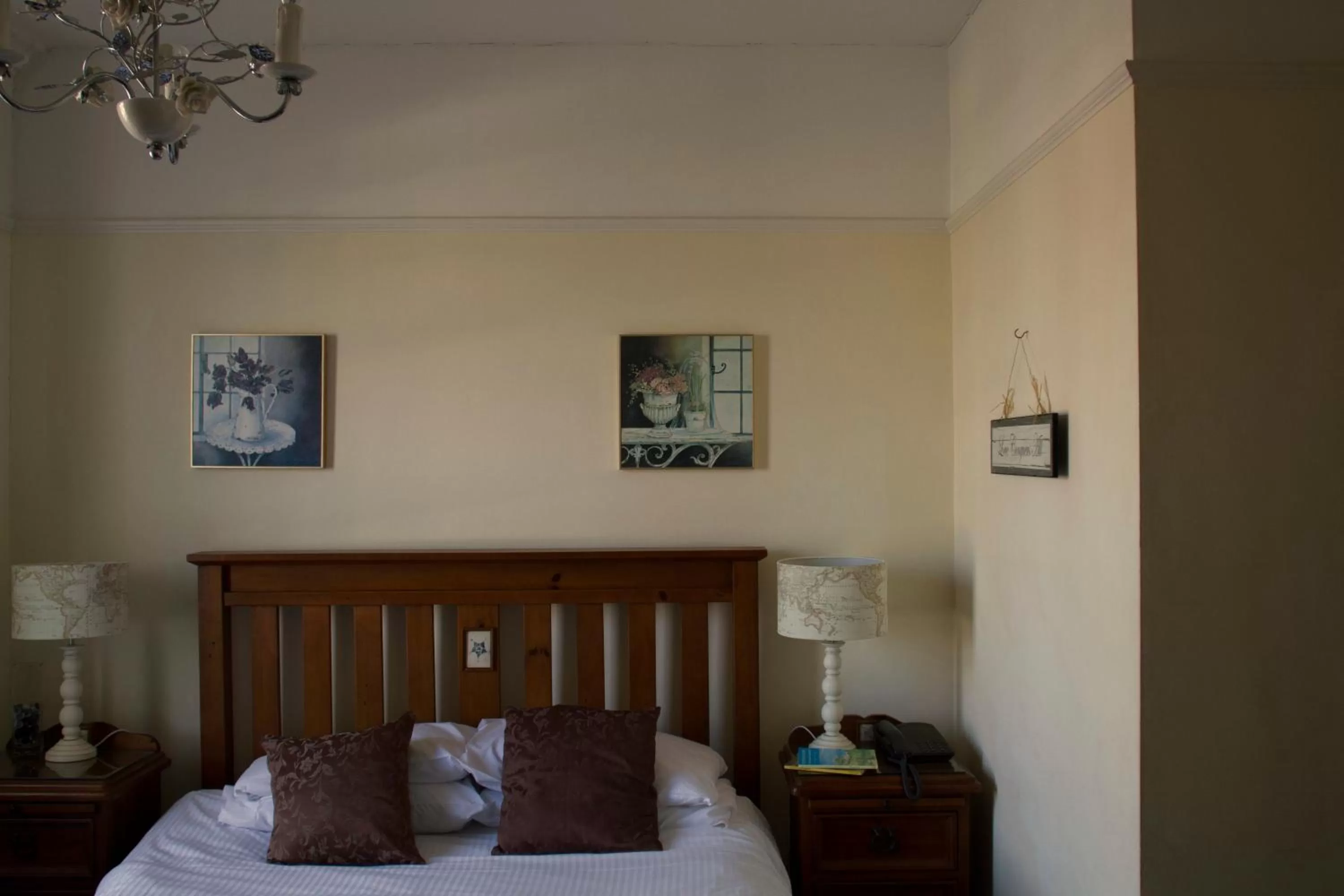 Bed in The Grove Falmouth