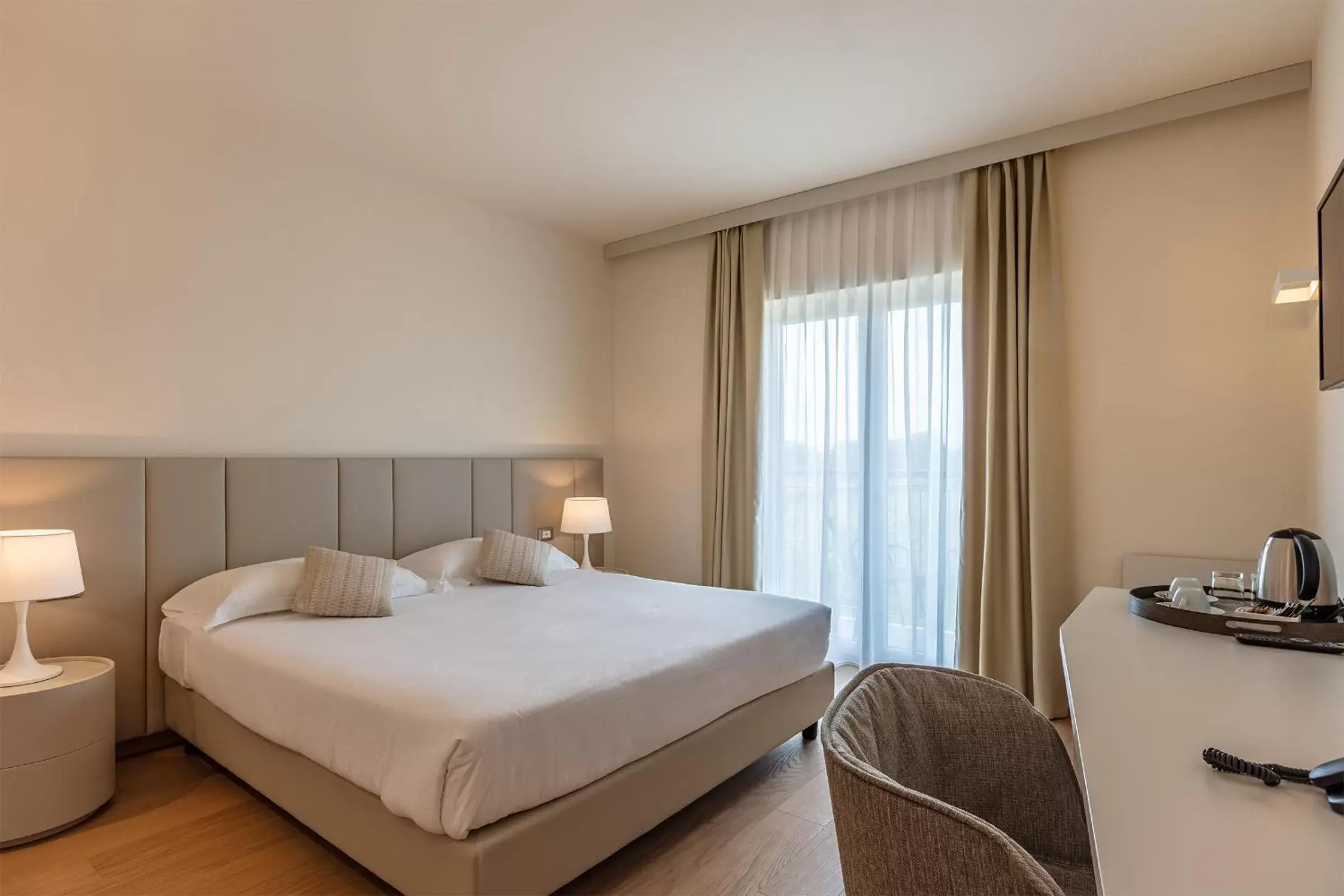 Bedroom, Bed in Leonardo Hotel Lago di Garda - Wellness and Spa