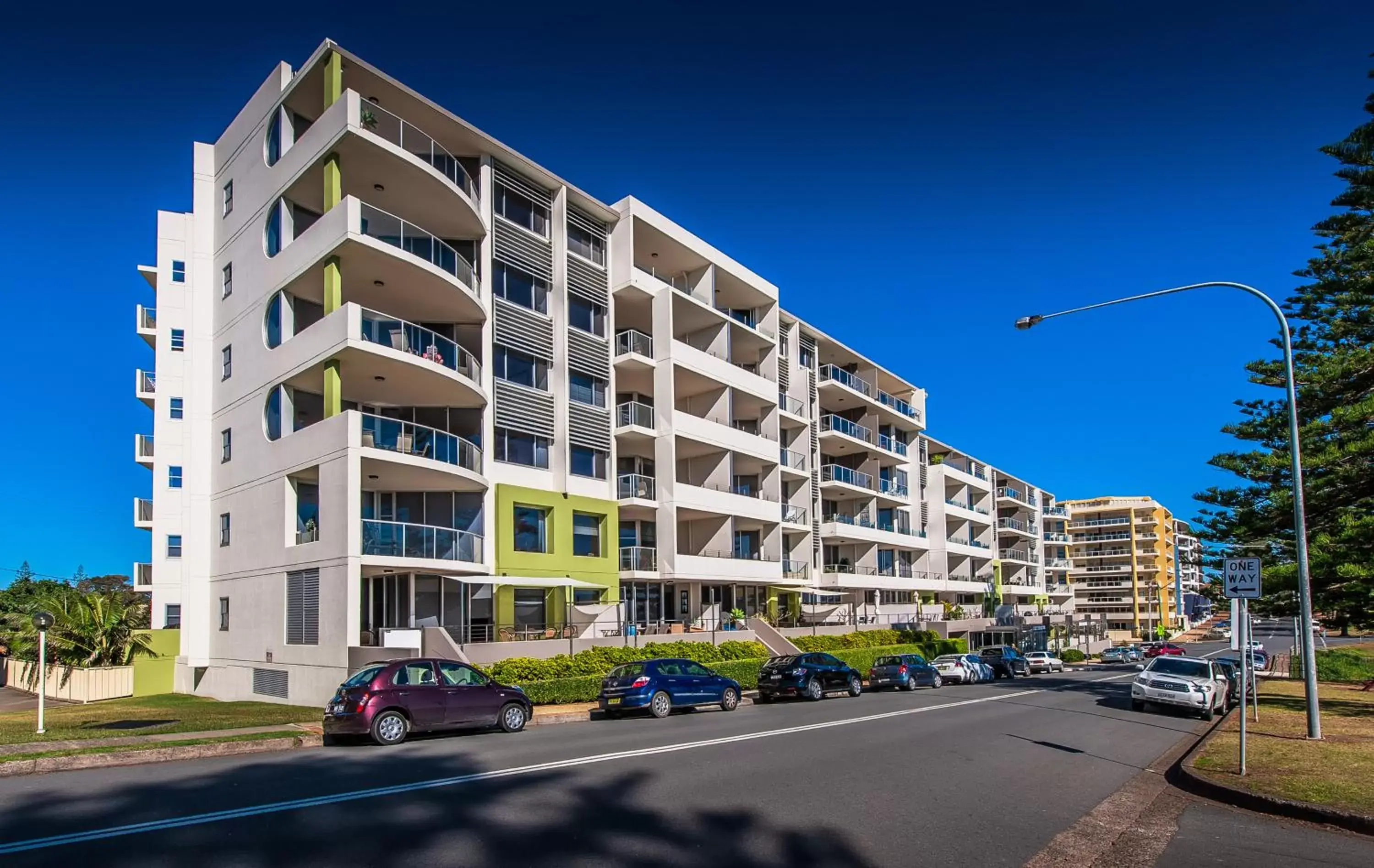 Property Building in Sandcastle Apartments