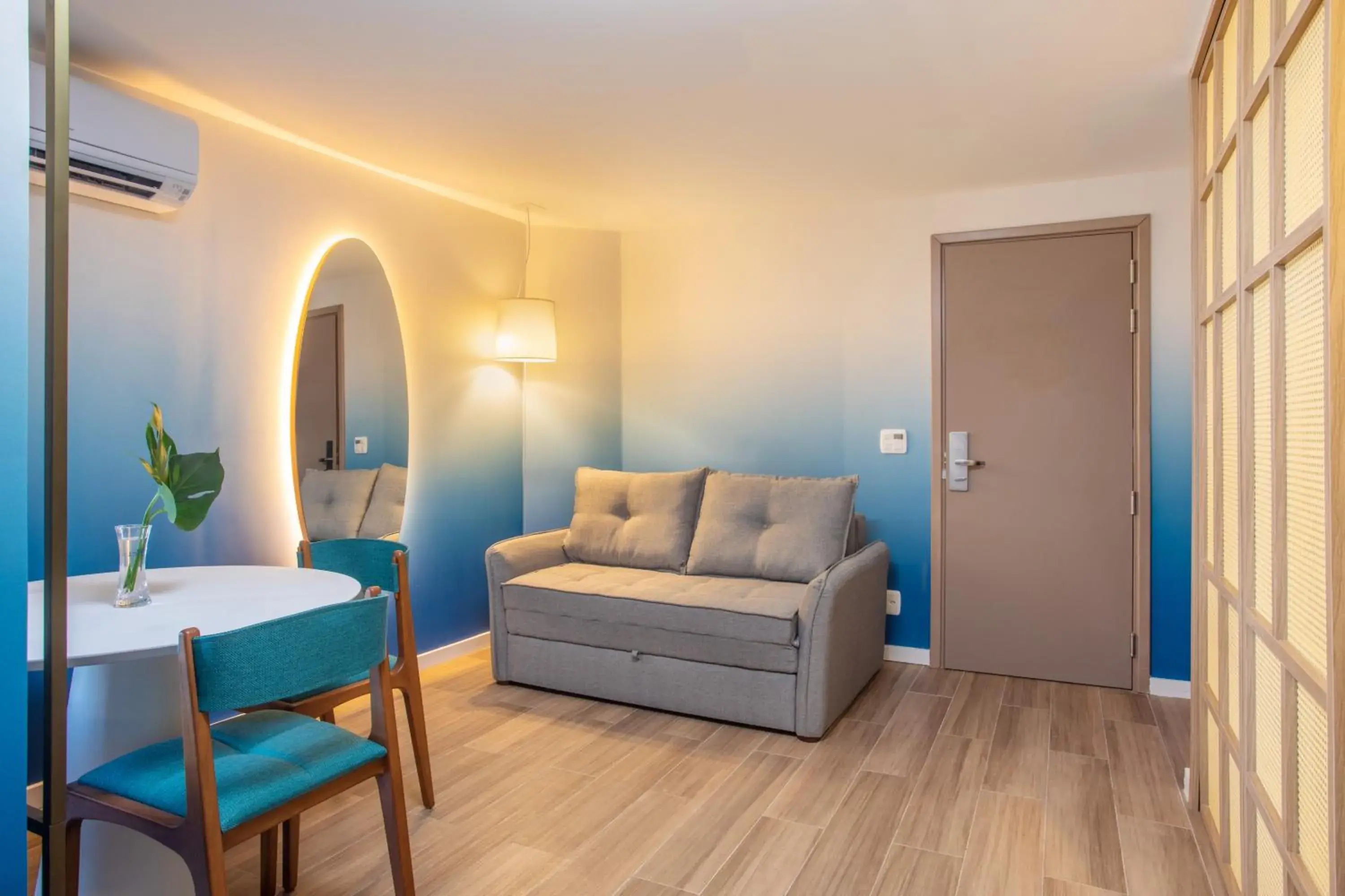 Bedroom, Seating Area in Mercure Rio Boutique Hotel Copacabana