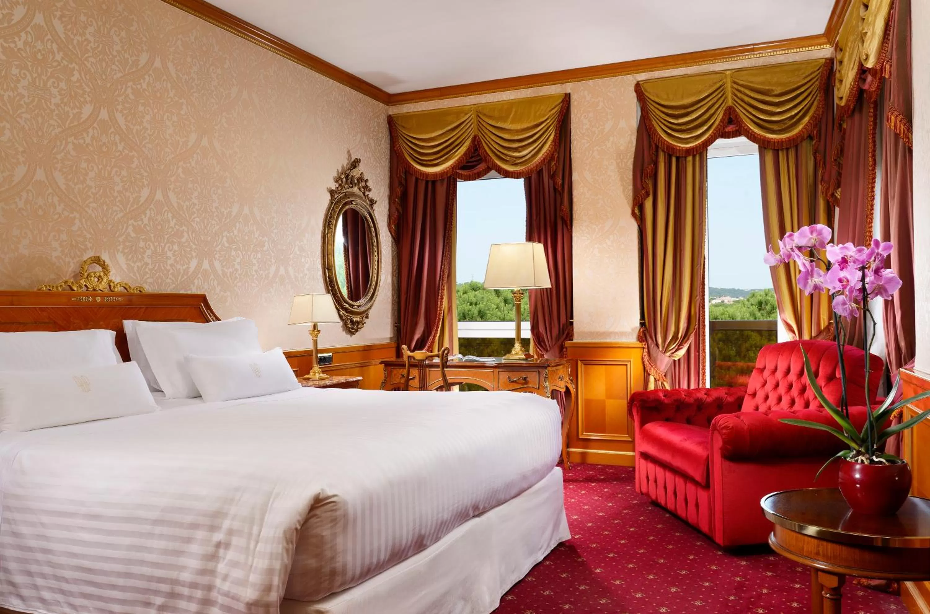 Bedroom, Bed in Parco dei Principi Grand Hotel & SPA