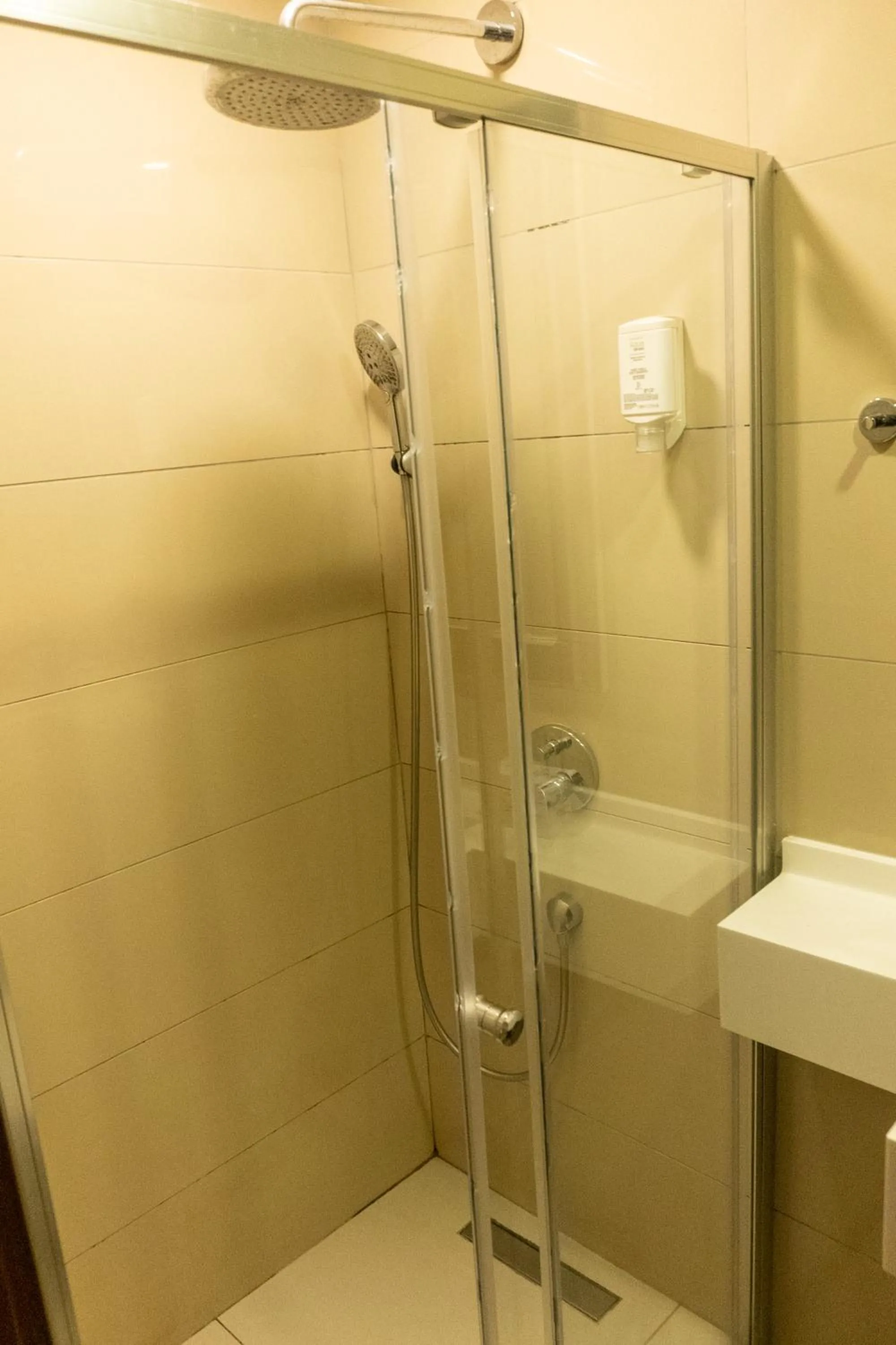 Bathroom in Trass Hotel