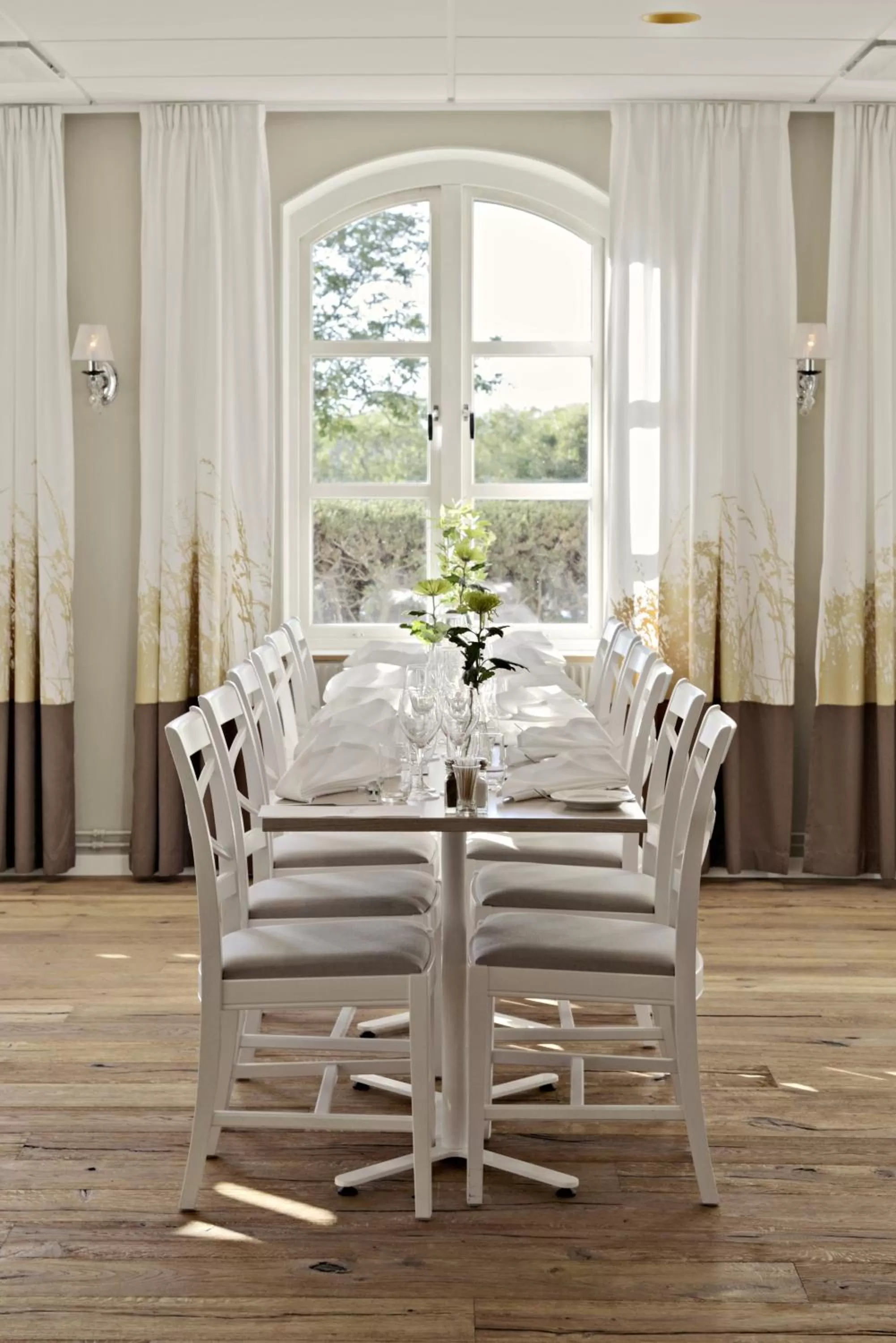 Restaurant/places to eat in Skytteholm