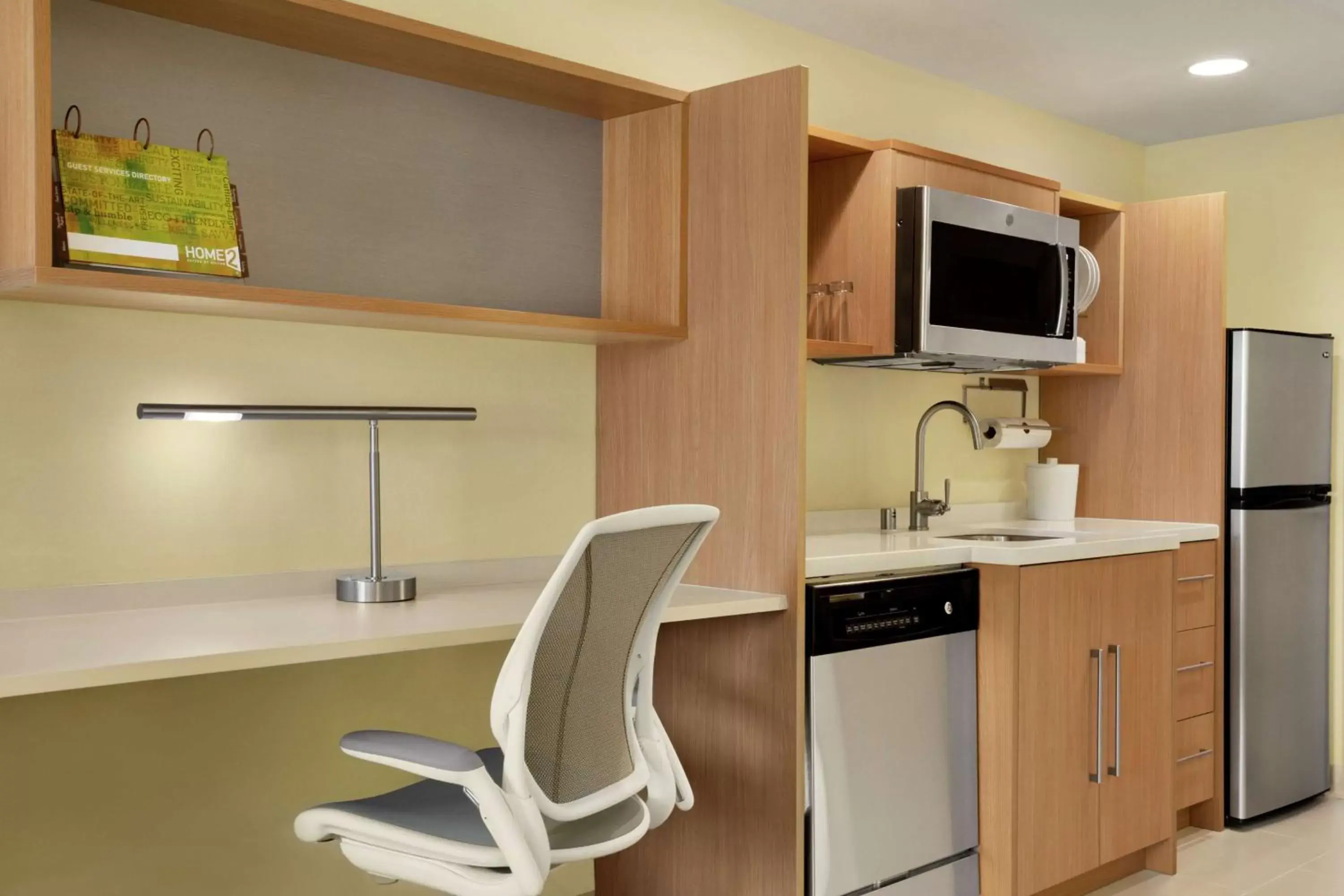 Bedroom, Kitchen/Kitchenette in Home2 Suites By Hilton Elko