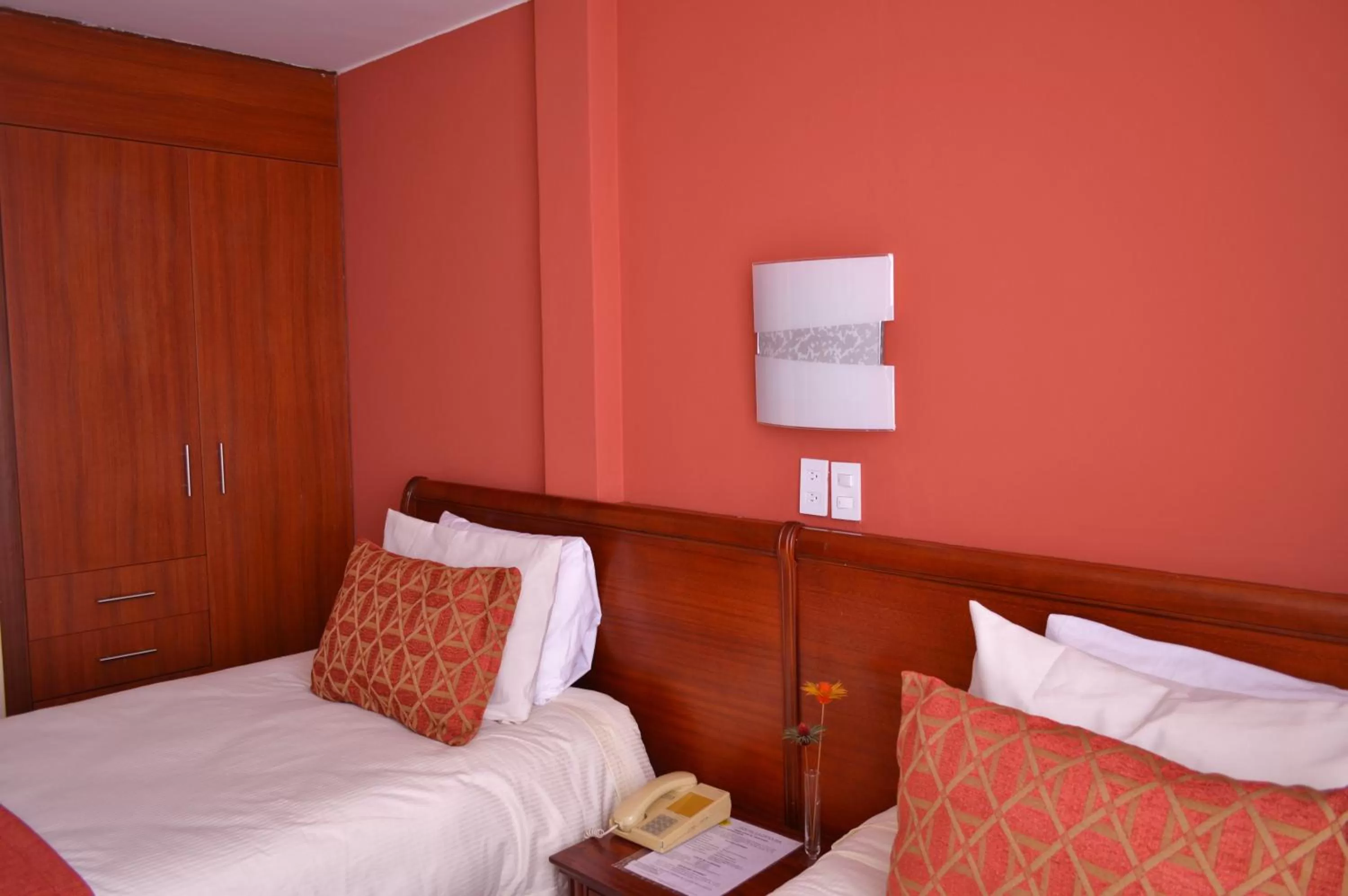 Decorative detail, Bed in La Carolina Inn