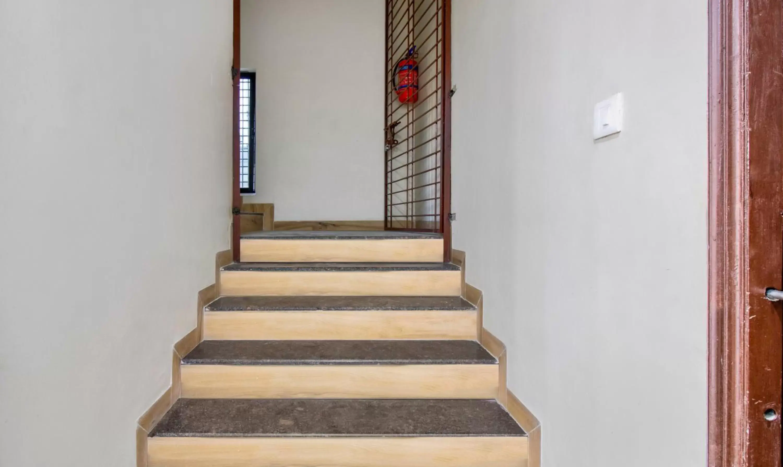 Lobby or reception in Itsy Hotels Shri Guru Service Apartment Lobby or reception in Itsy Hotels Shri Guru Service Apartment