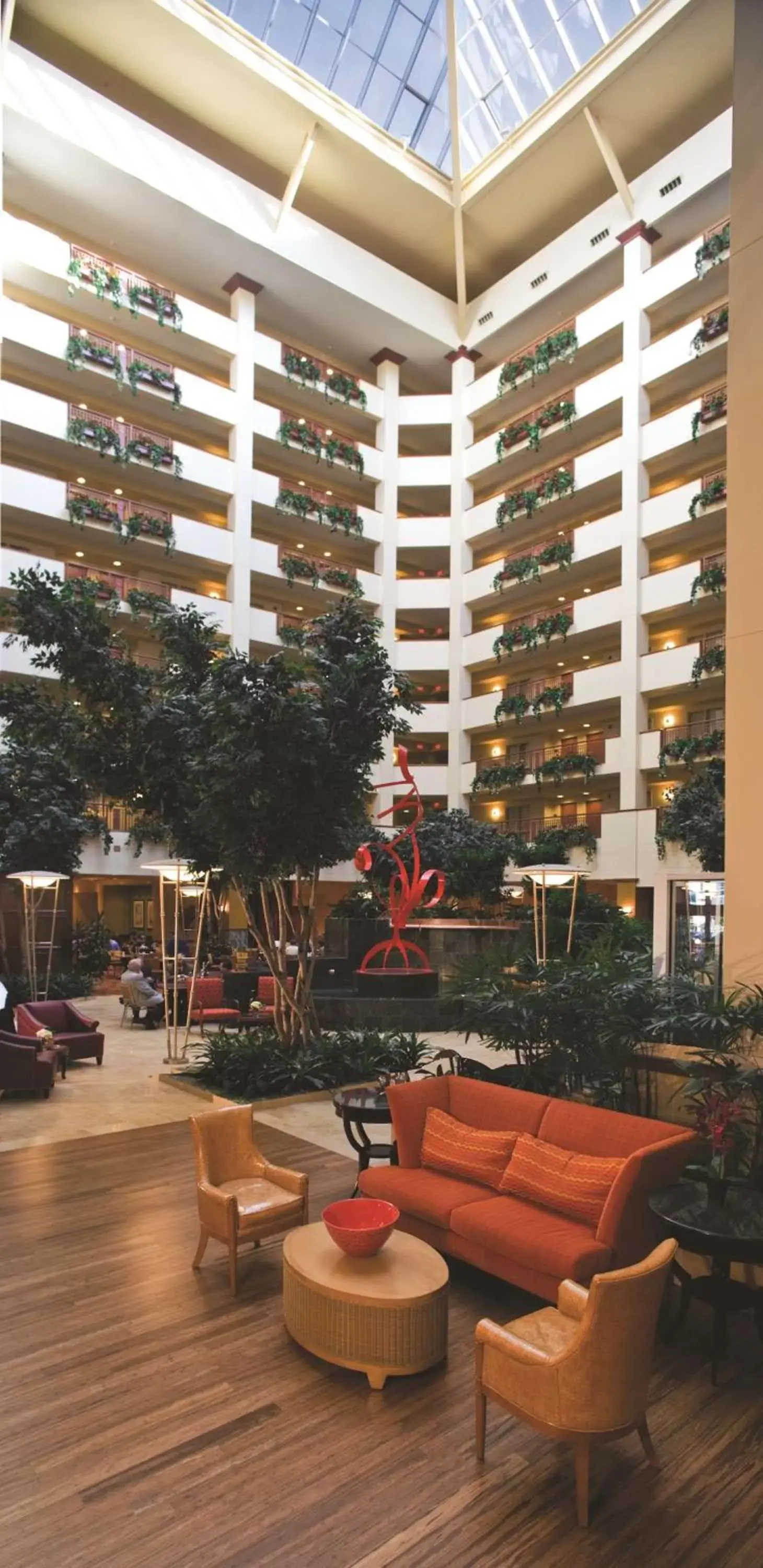 Lobby or reception in Embassy Suites Northwest Arkansas - Hotel, Spa & Convention Center