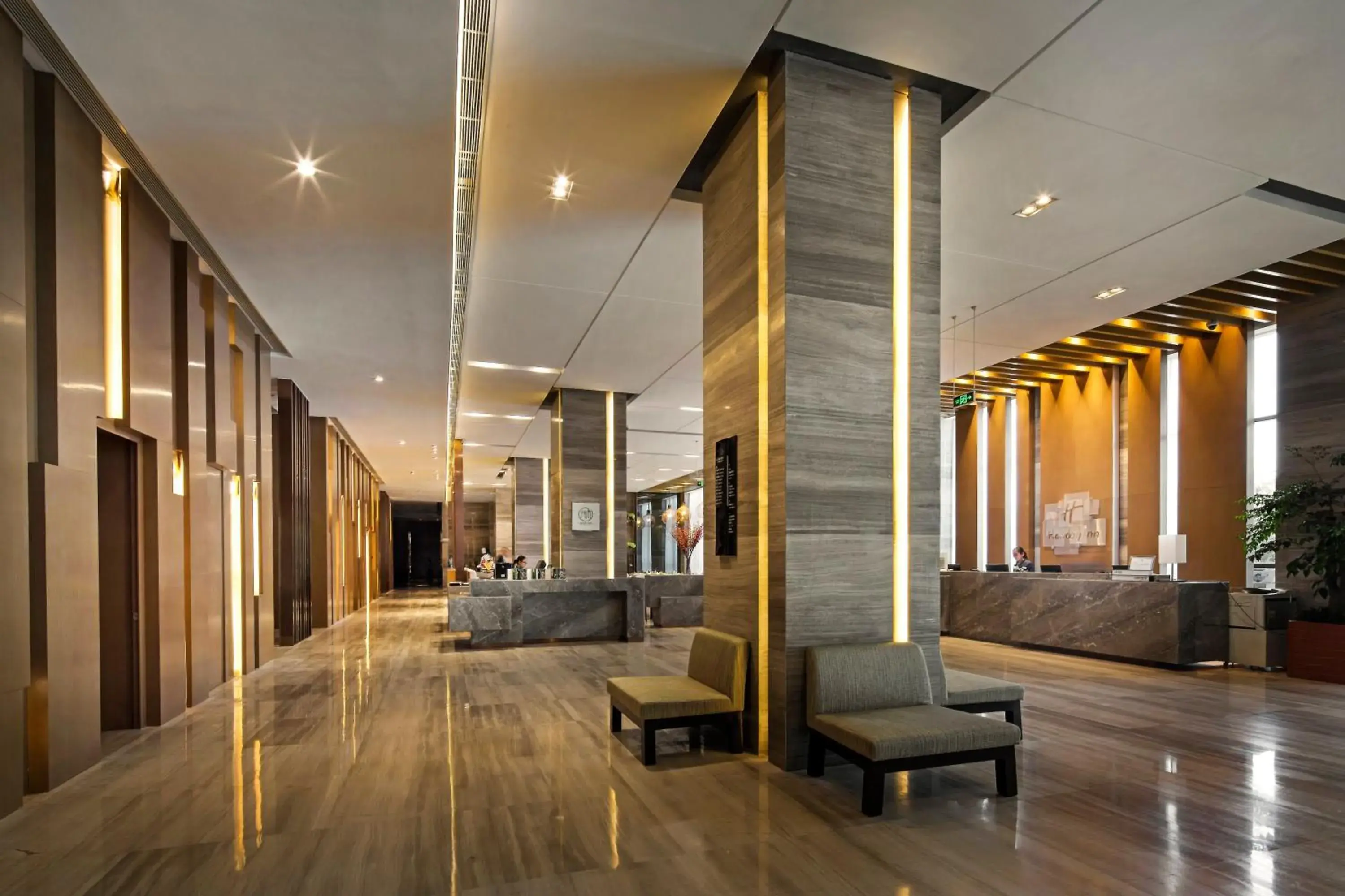 Property building, Lobby/Reception in Holiday Inn Chengdu High-Tech Center, an IHG Hotel