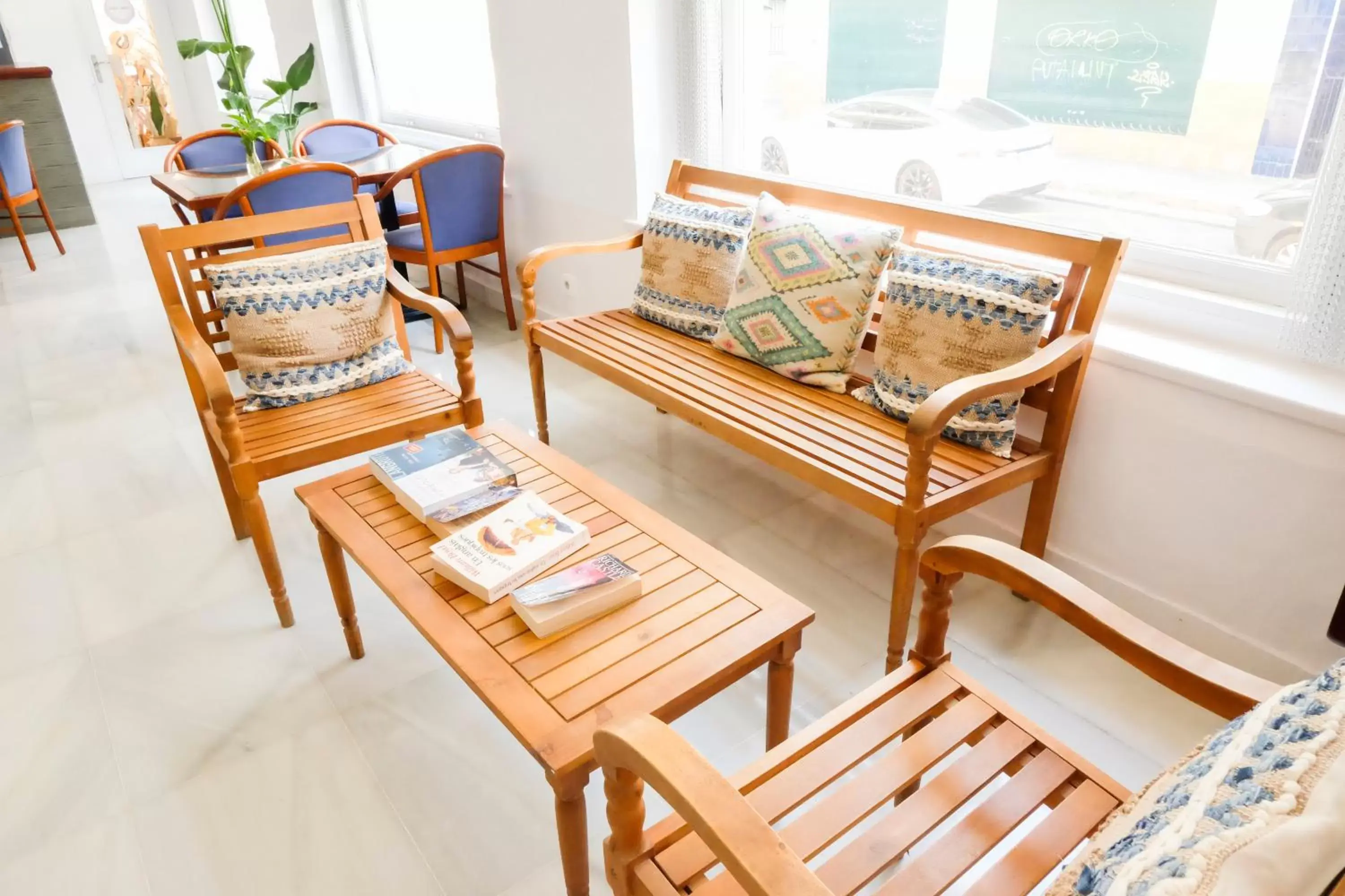 Living room, Seating Area in Hotel Subur