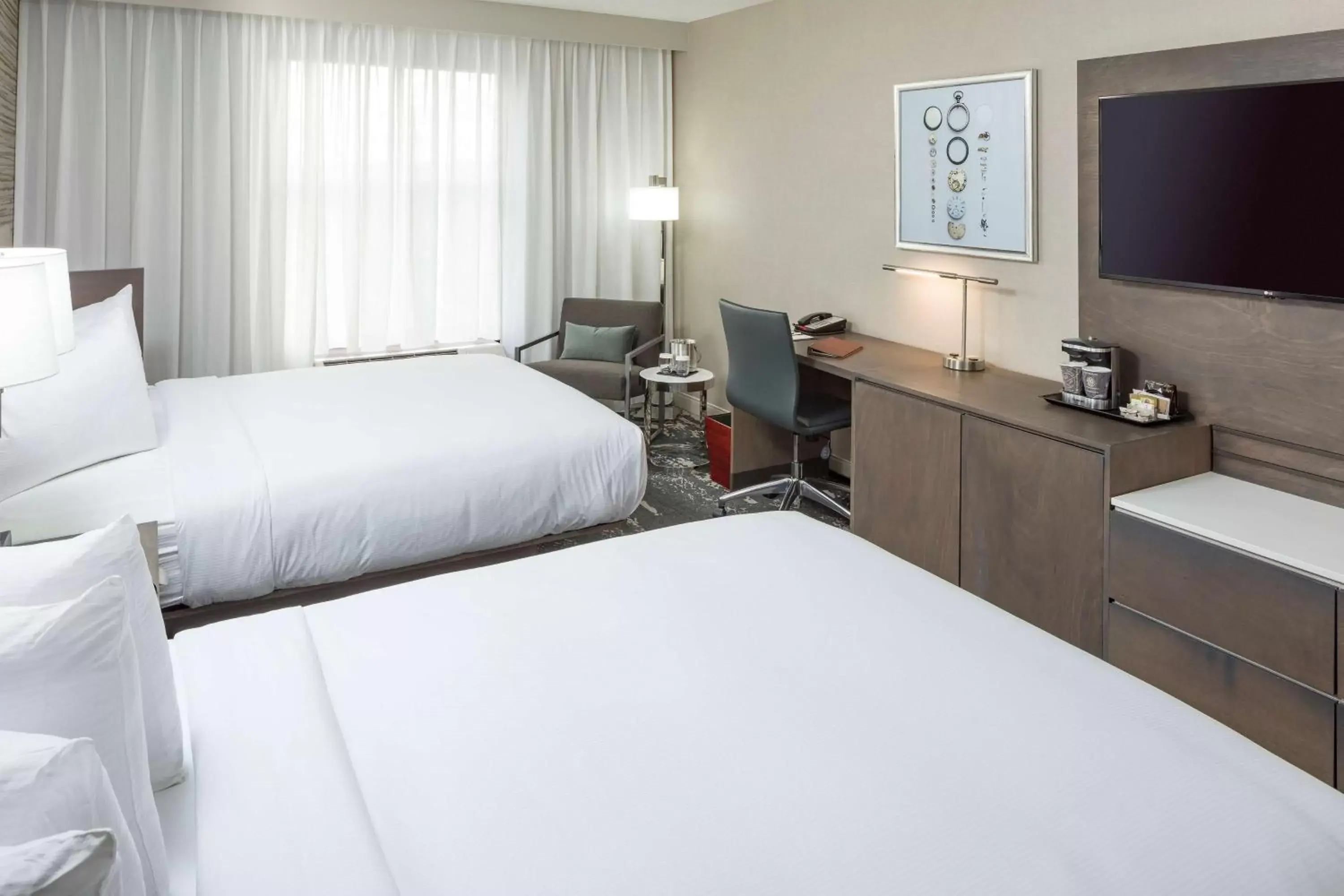 Bedroom, Bed in DoubleTree by Hilton Boston Logan Airport Chelsea