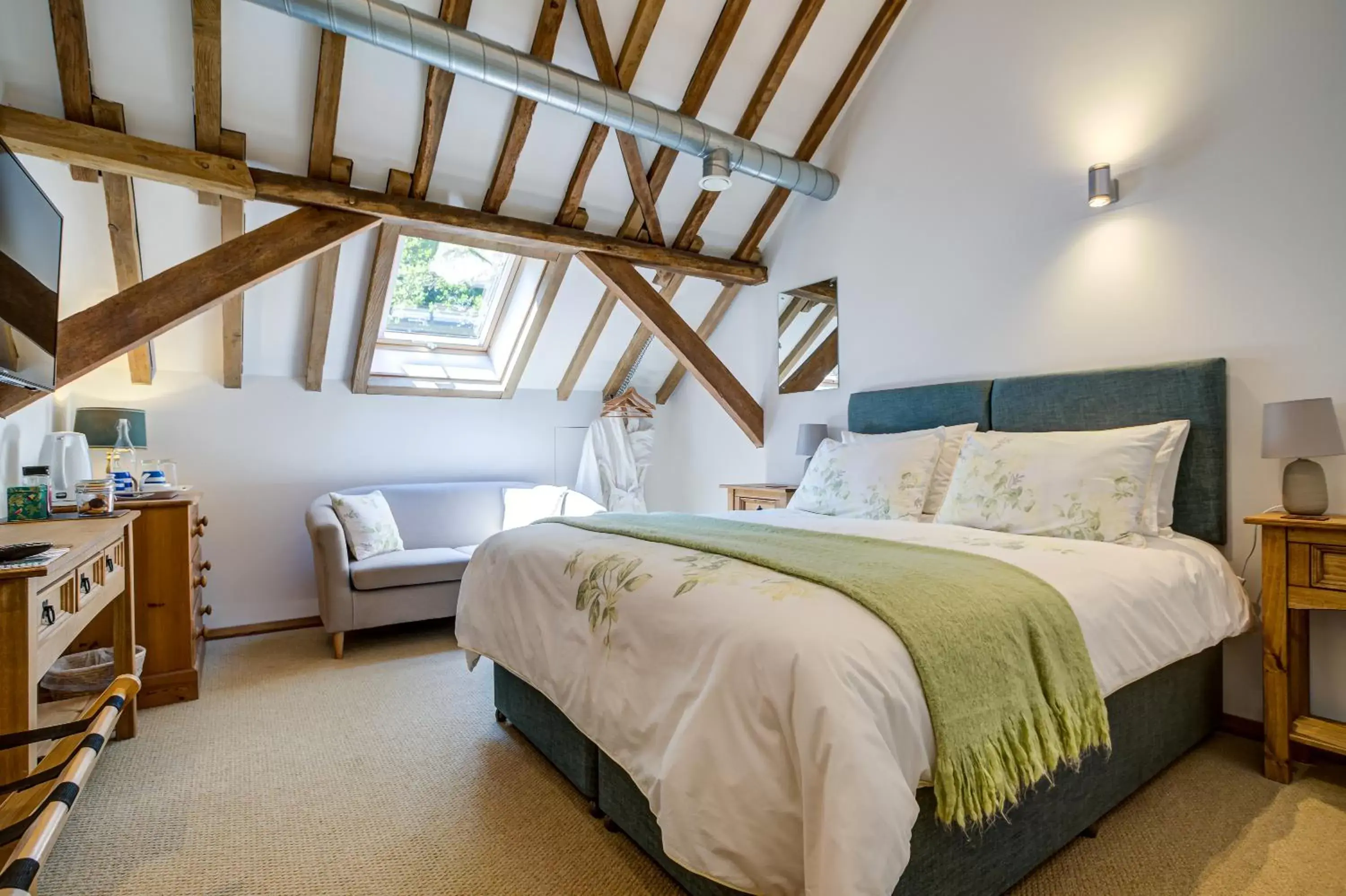 Double Room with Private Bathroom in South Park Farm Barn Double Room with Private Bathroom in South Park Farm Barn