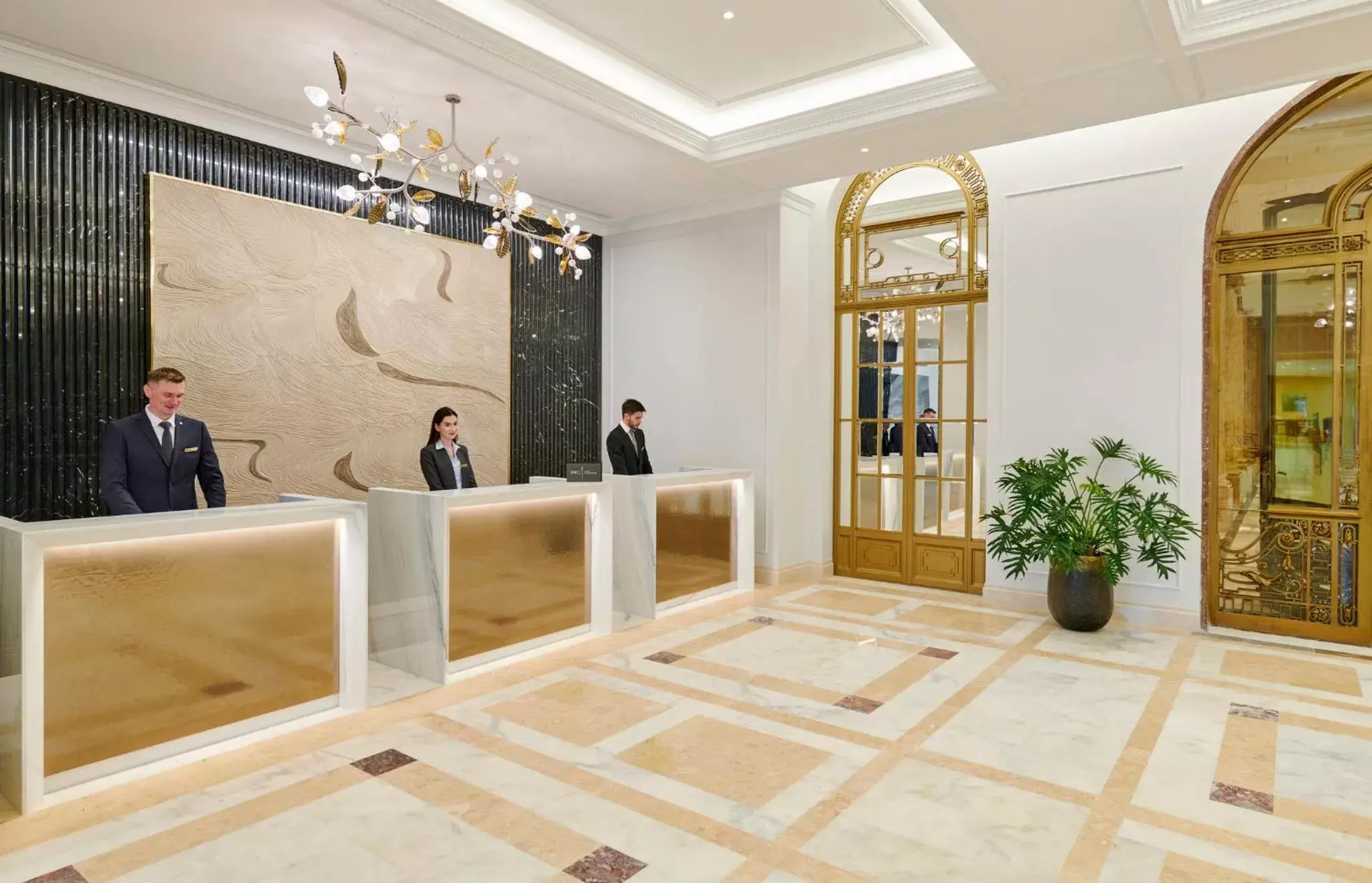 Property building, Lobby/Reception in InterContinental Athenee Palace Bucharest, an IHG Hotel
