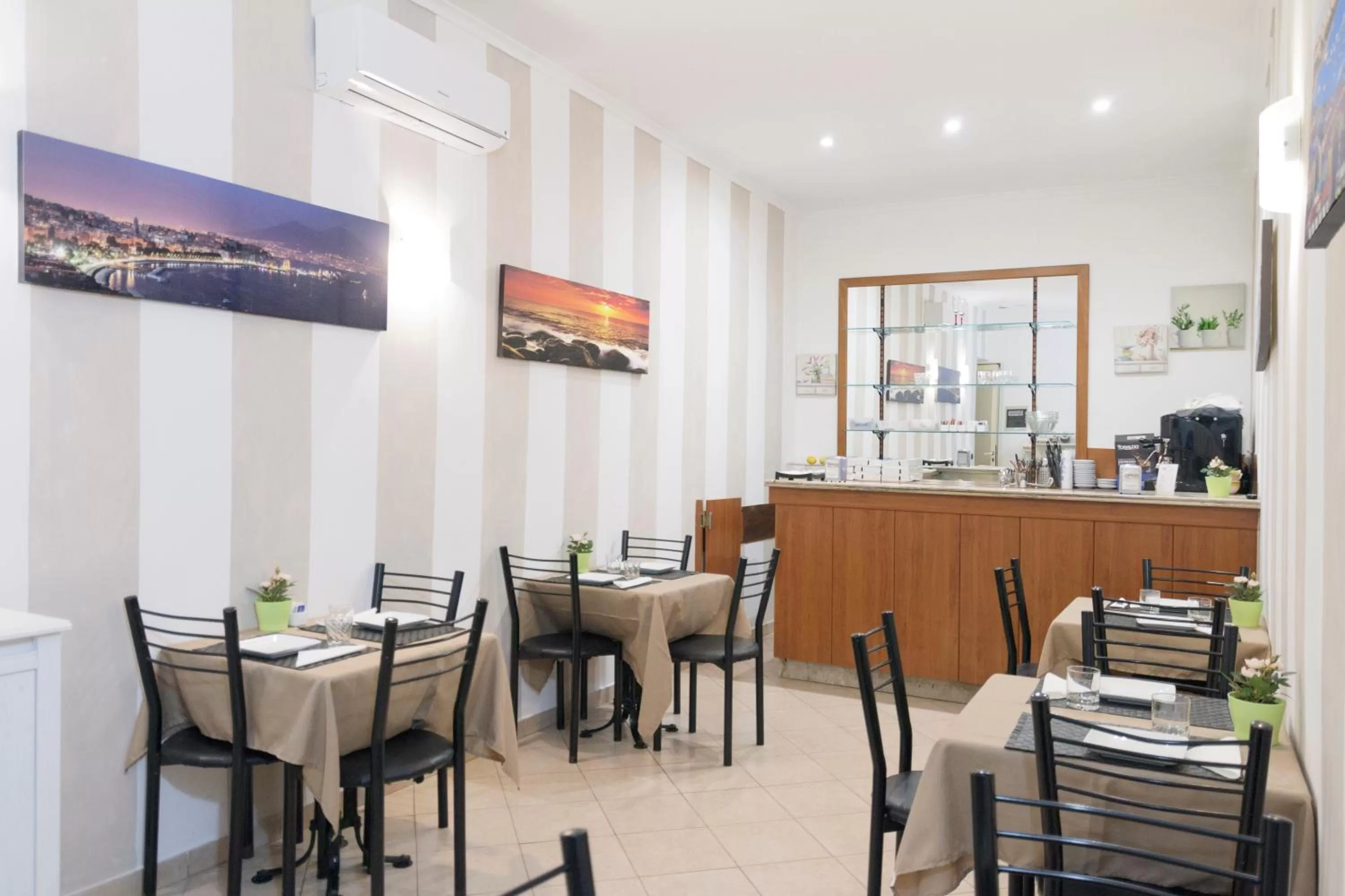 Restaurant/places to eat in San Marco Hotel