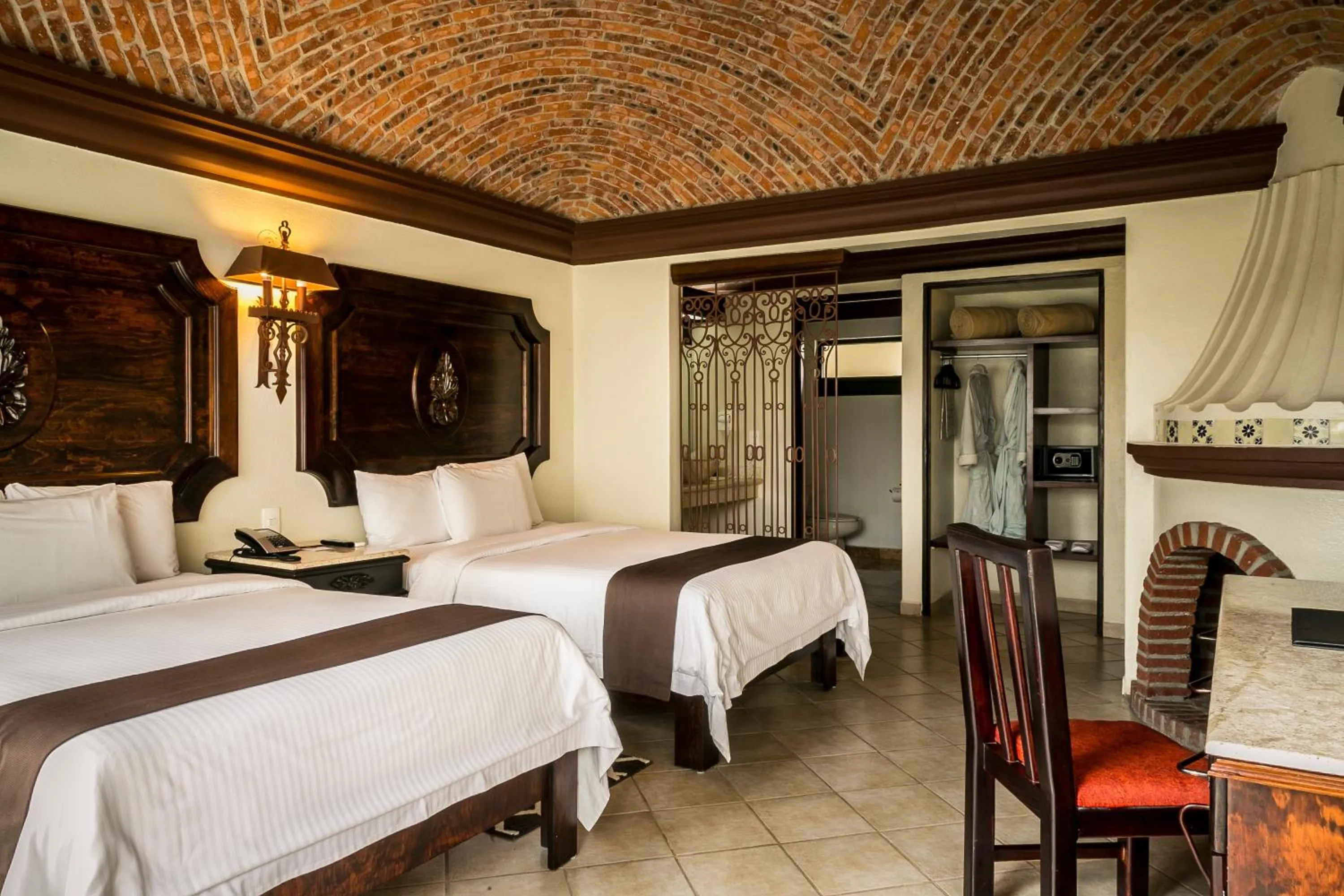 Photo of the whole room, Bed in Imperio De Angeles