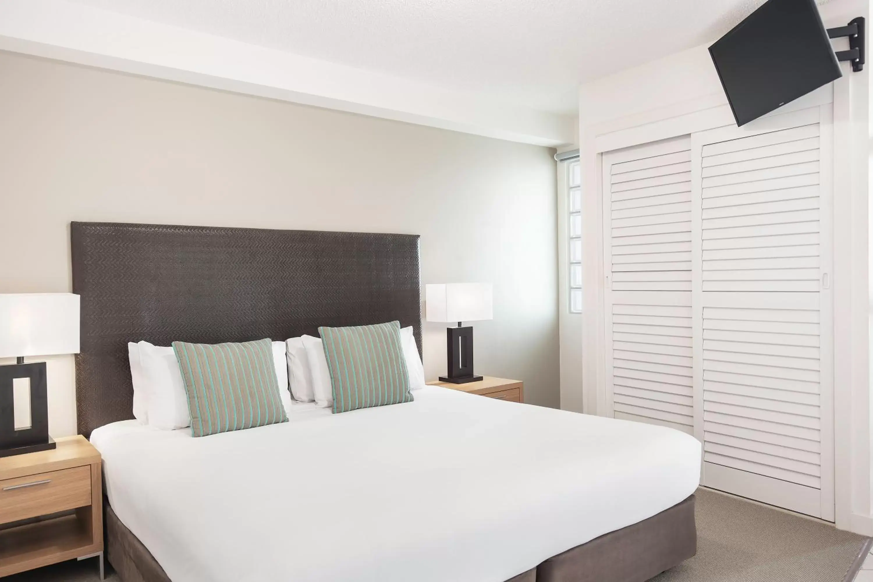 Bed in Mantra Mooloolaba Beach