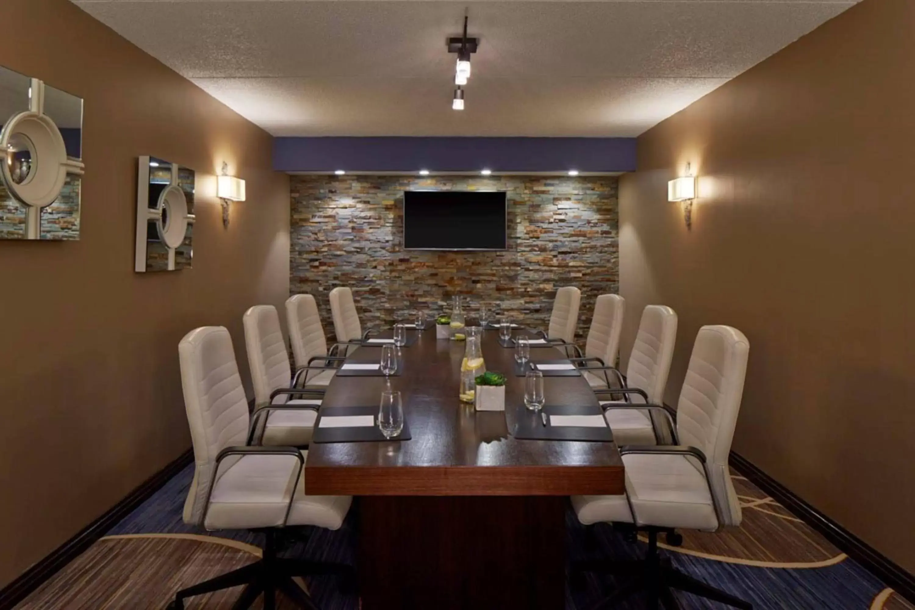 Meeting/conference room in Delta Hotel Philadelphia Airport