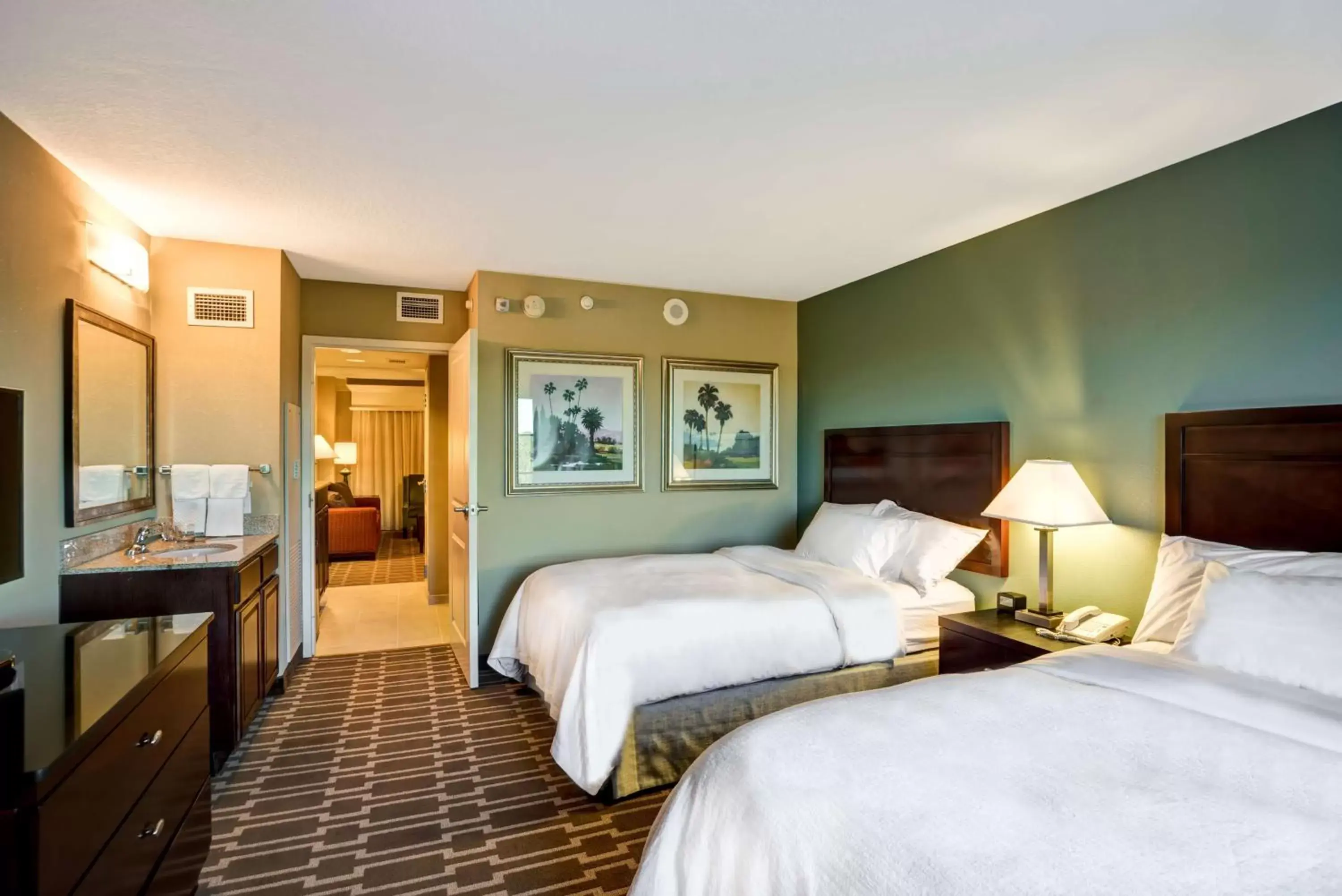 Bedroom, Bed in Embassy Suites Fort Myers - Estero