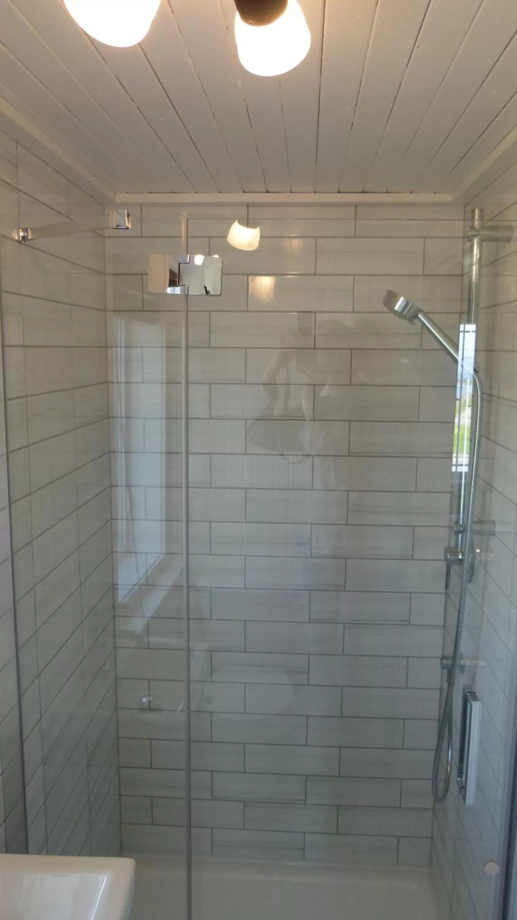 Bathroom in La Maison entre Mer Montagnes