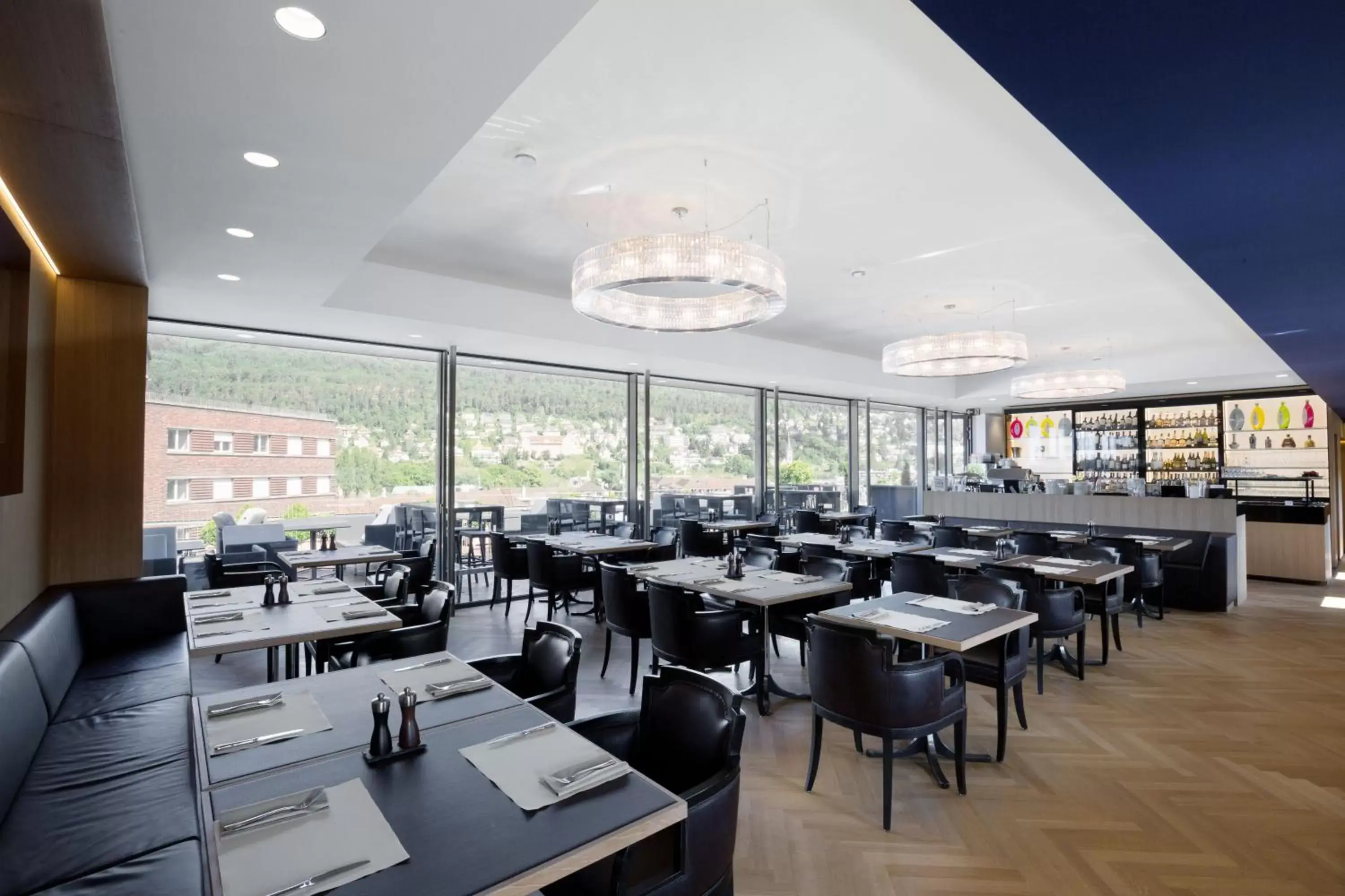 Restaurant/Places to Eat in Art Déco Hotel Elite
