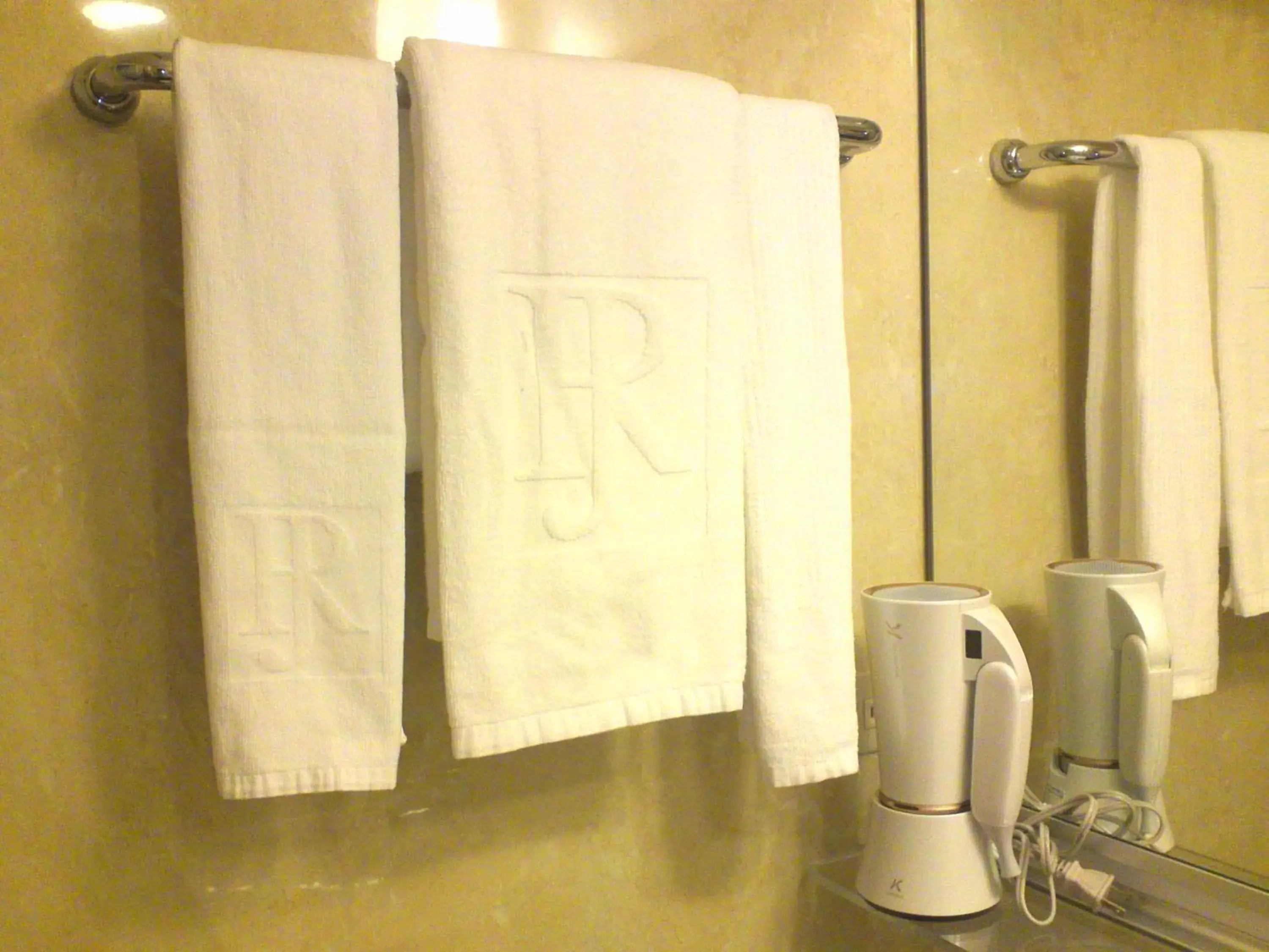 Bathroom in JR Kyushu Hotel Nagasaki