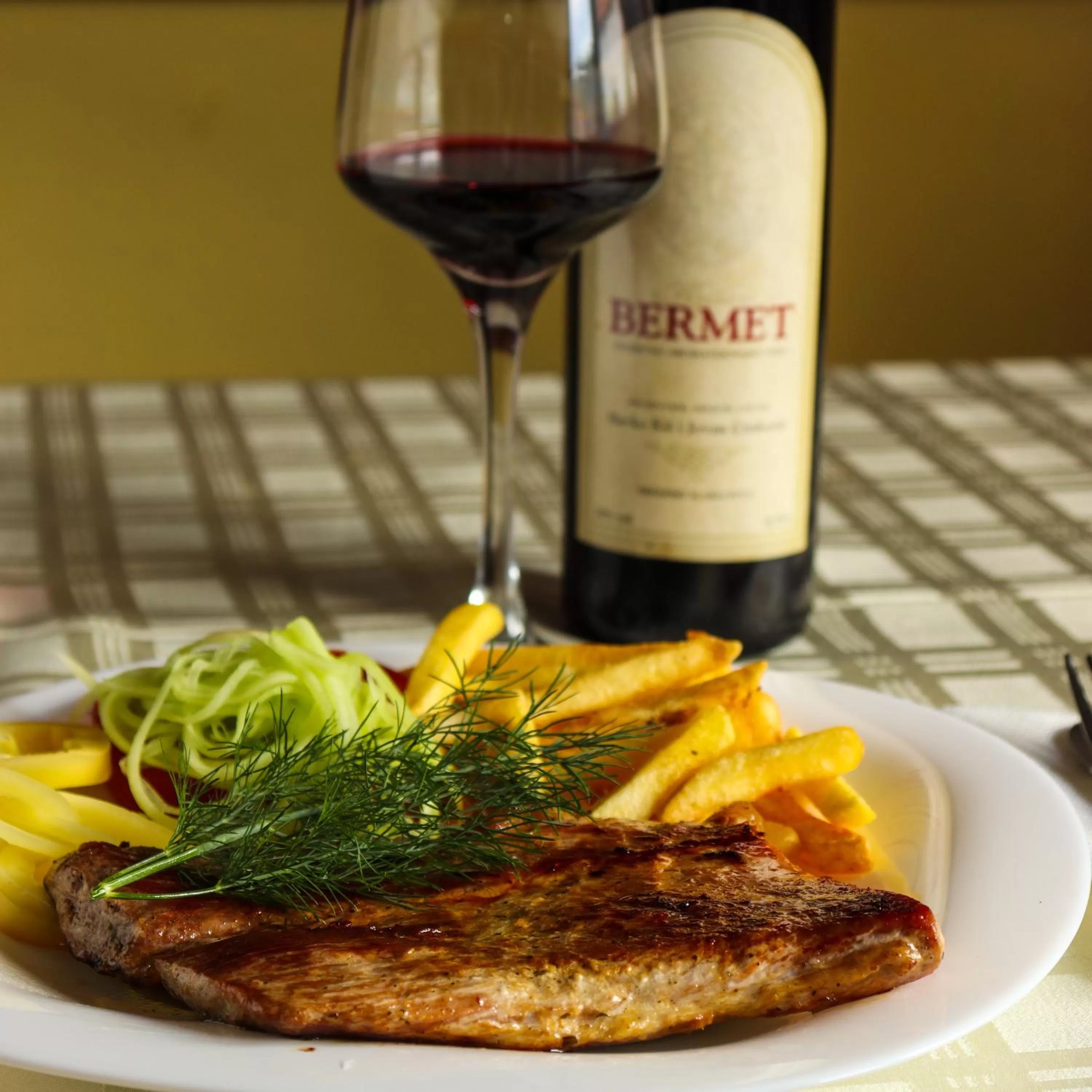 Food and drinks in Restoran & Motel Manjež