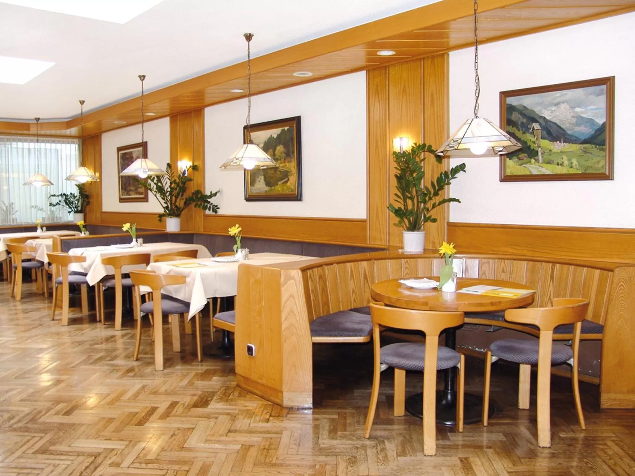 Restaurant/places to eat in Seligweiler Hotel & Restaurant