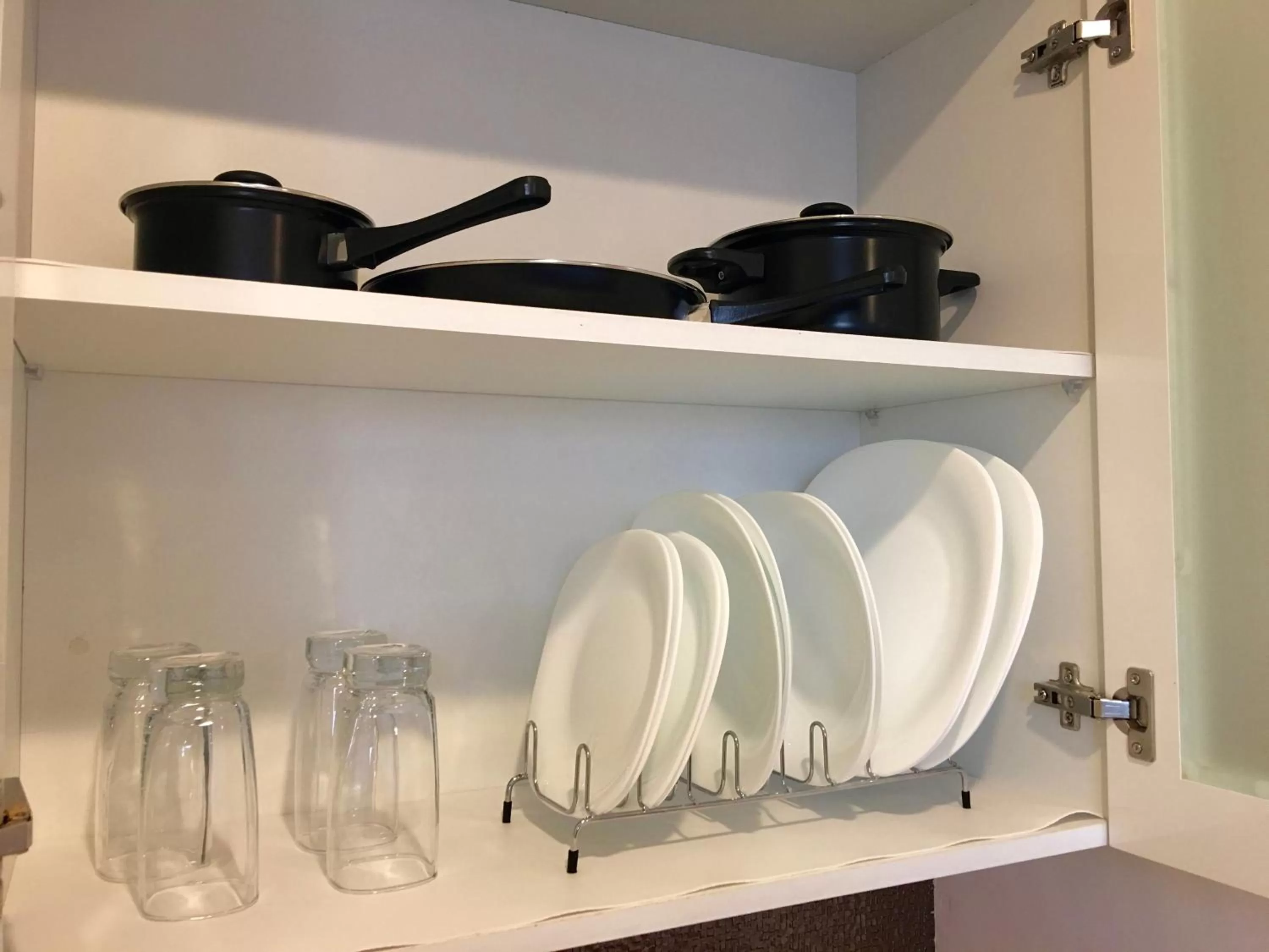 Kitchen or kitchenette in Herbal Inn Suites