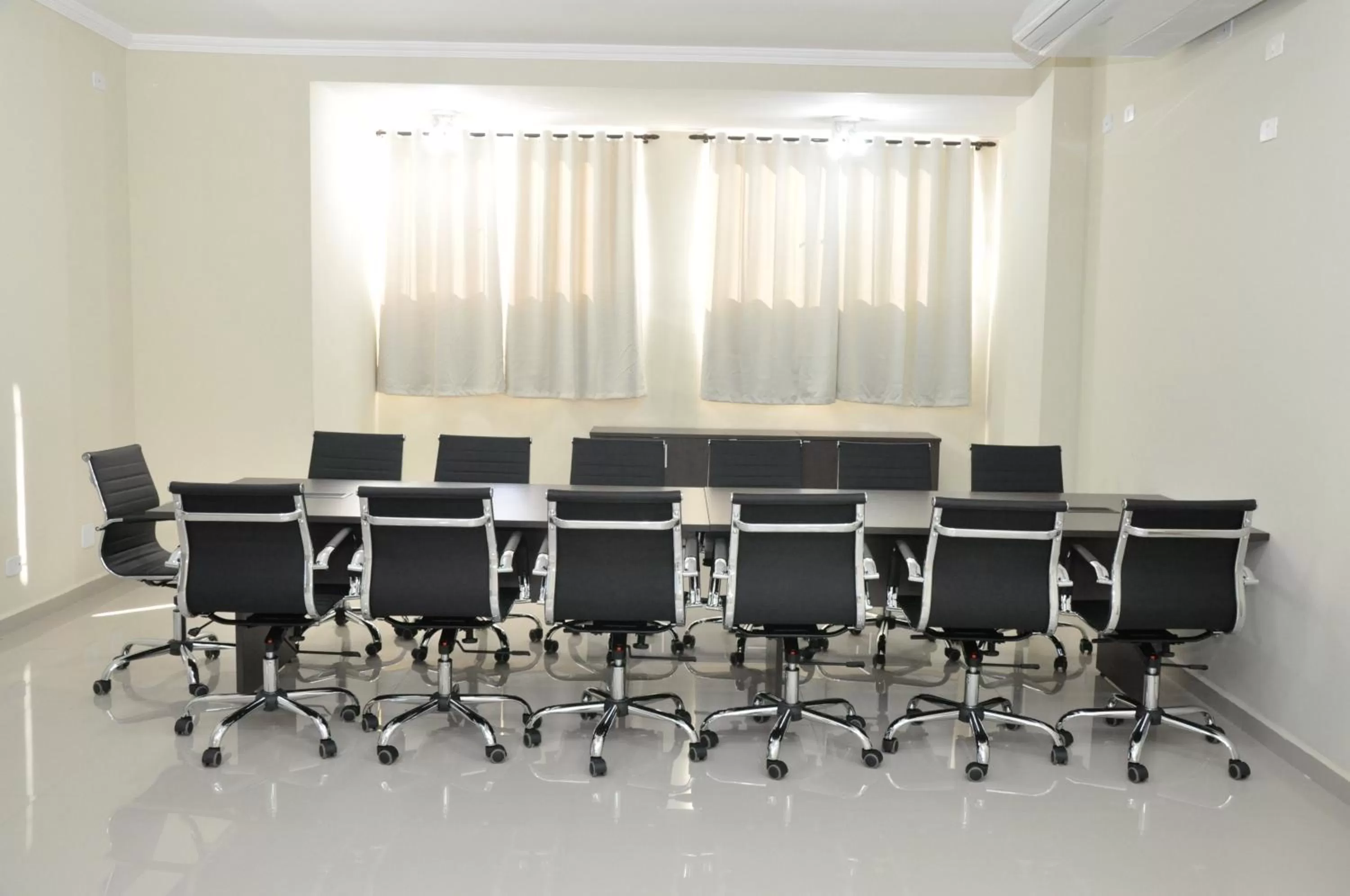 Business facilities in Lotus Hotel - à 6 km do Santuário de Aparecida-SP