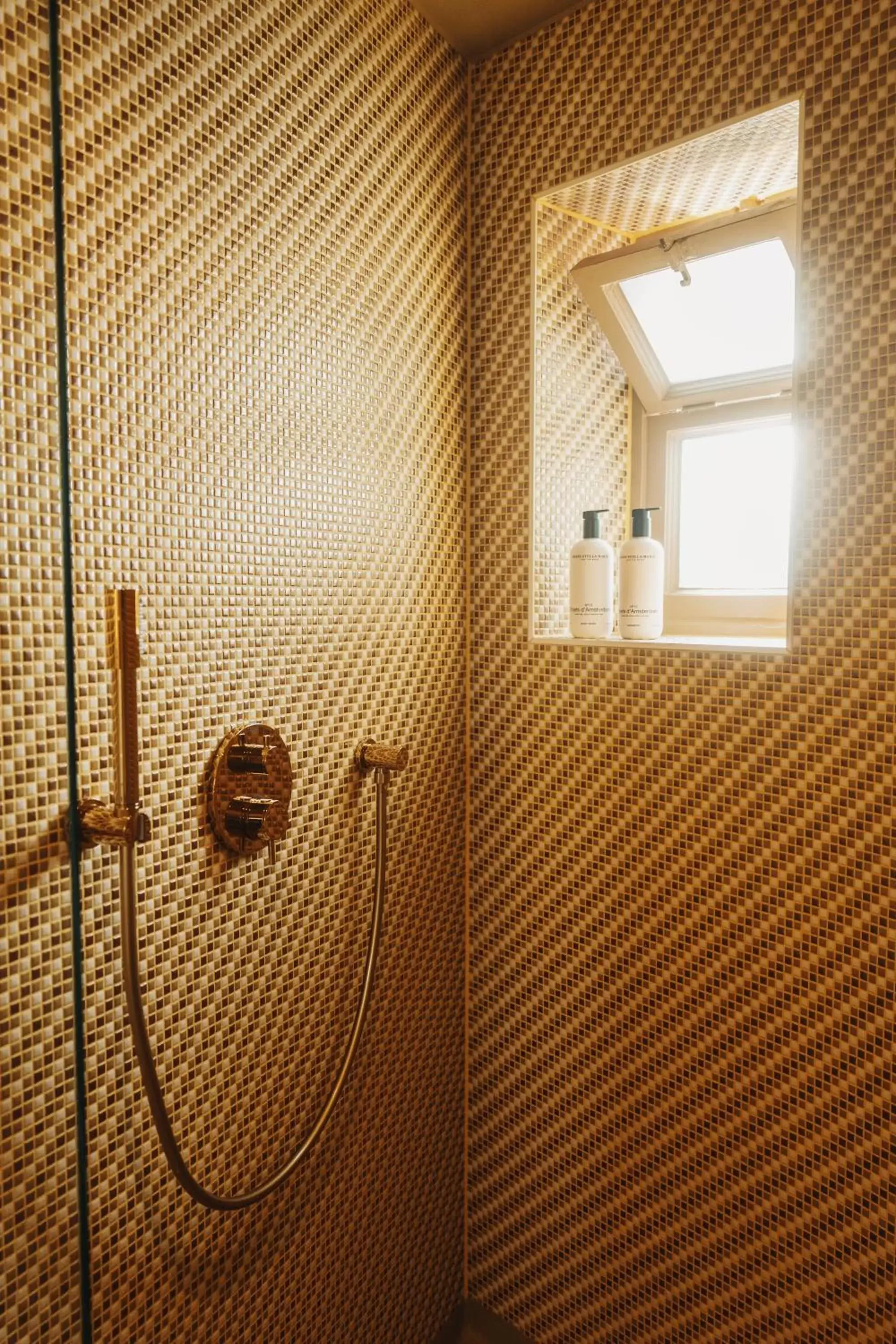Bathroom in Hotel Staatsman