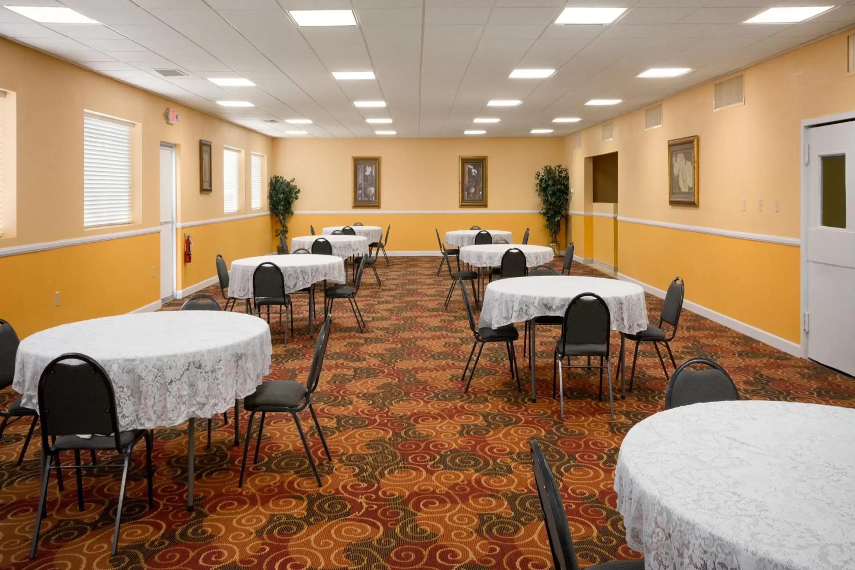Banquet/Function facilities, Restaurant/Places to Eat in Days Inn by Wyndham Shelby