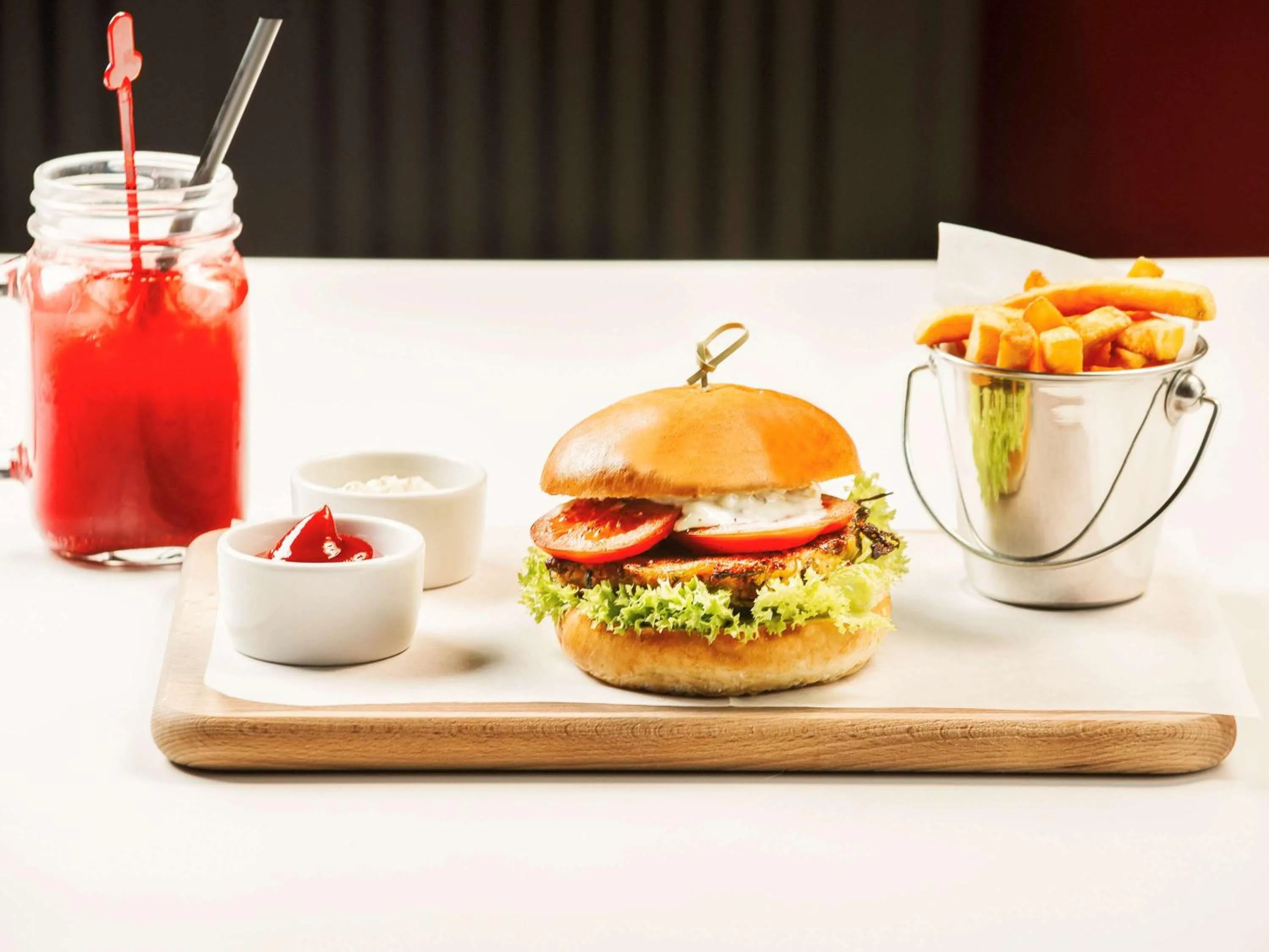 Restaurant/places to eat in Ibis Warszawa Ostrobramska