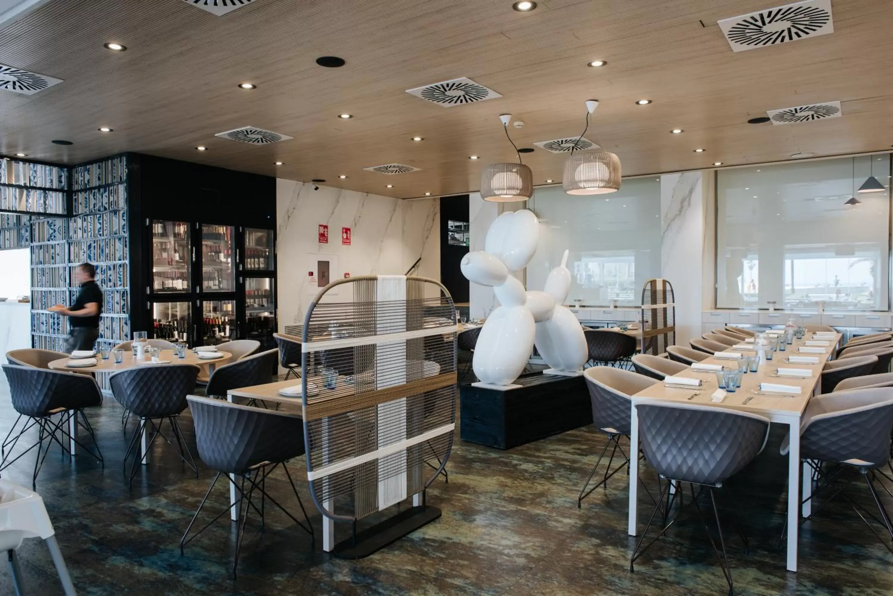 Restaurant/Places to Eat in Hotel Neptuno