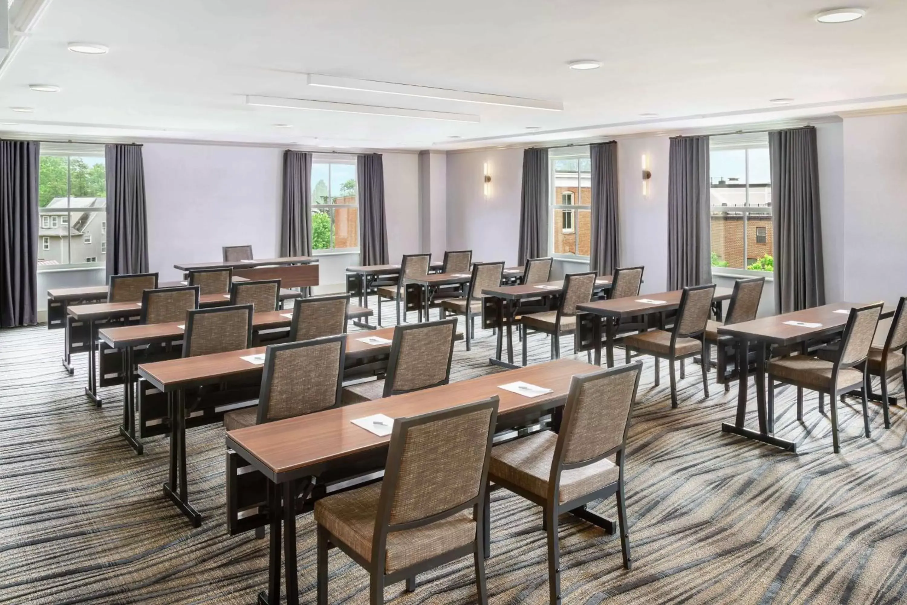 Meeting/conference room, Restaurant/Places to Eat in Hilton Garden Inn Annapolis Downtown