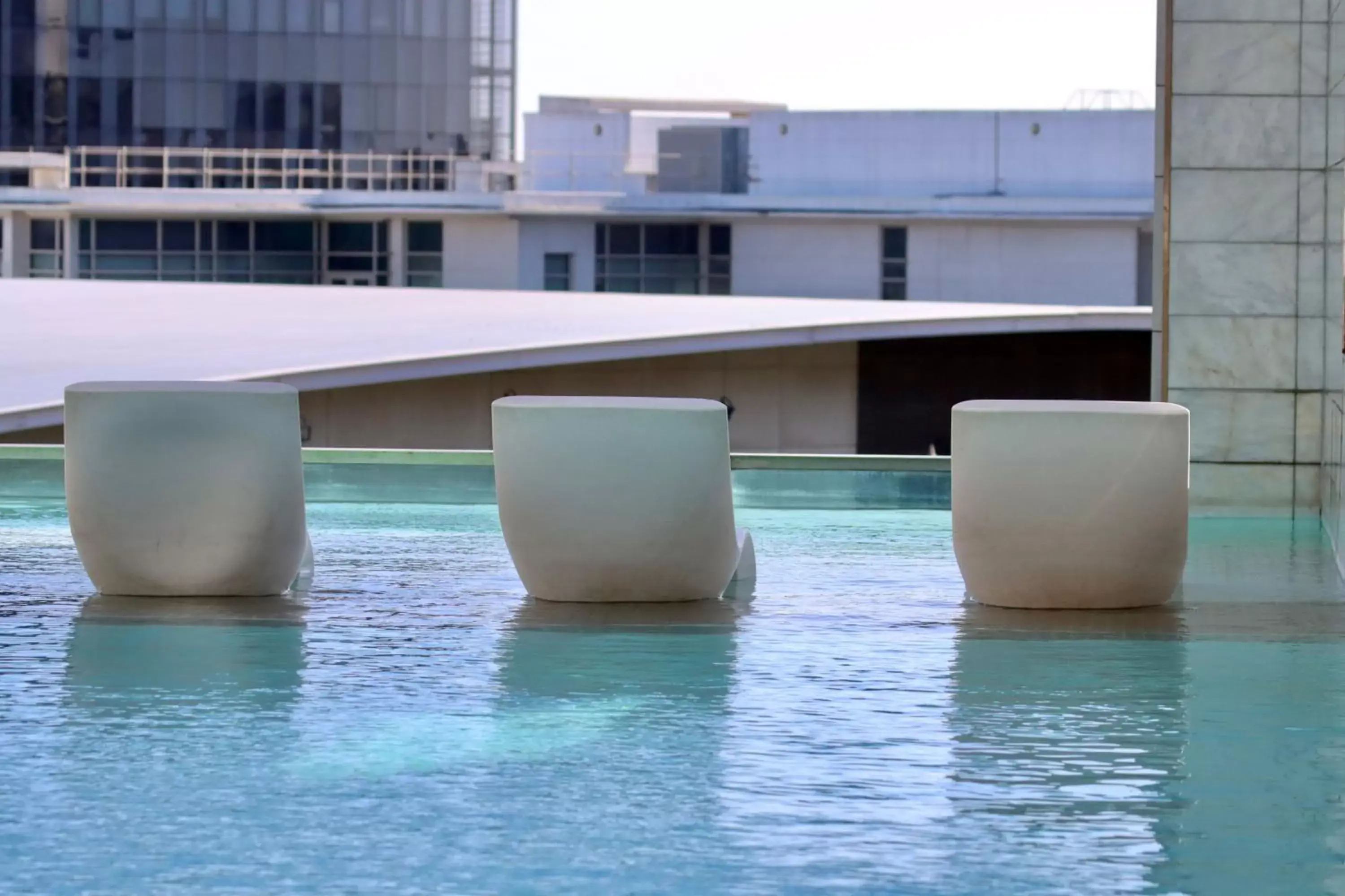 Swimming Pool in Cape Town Marriott Hotel Crystal Towers