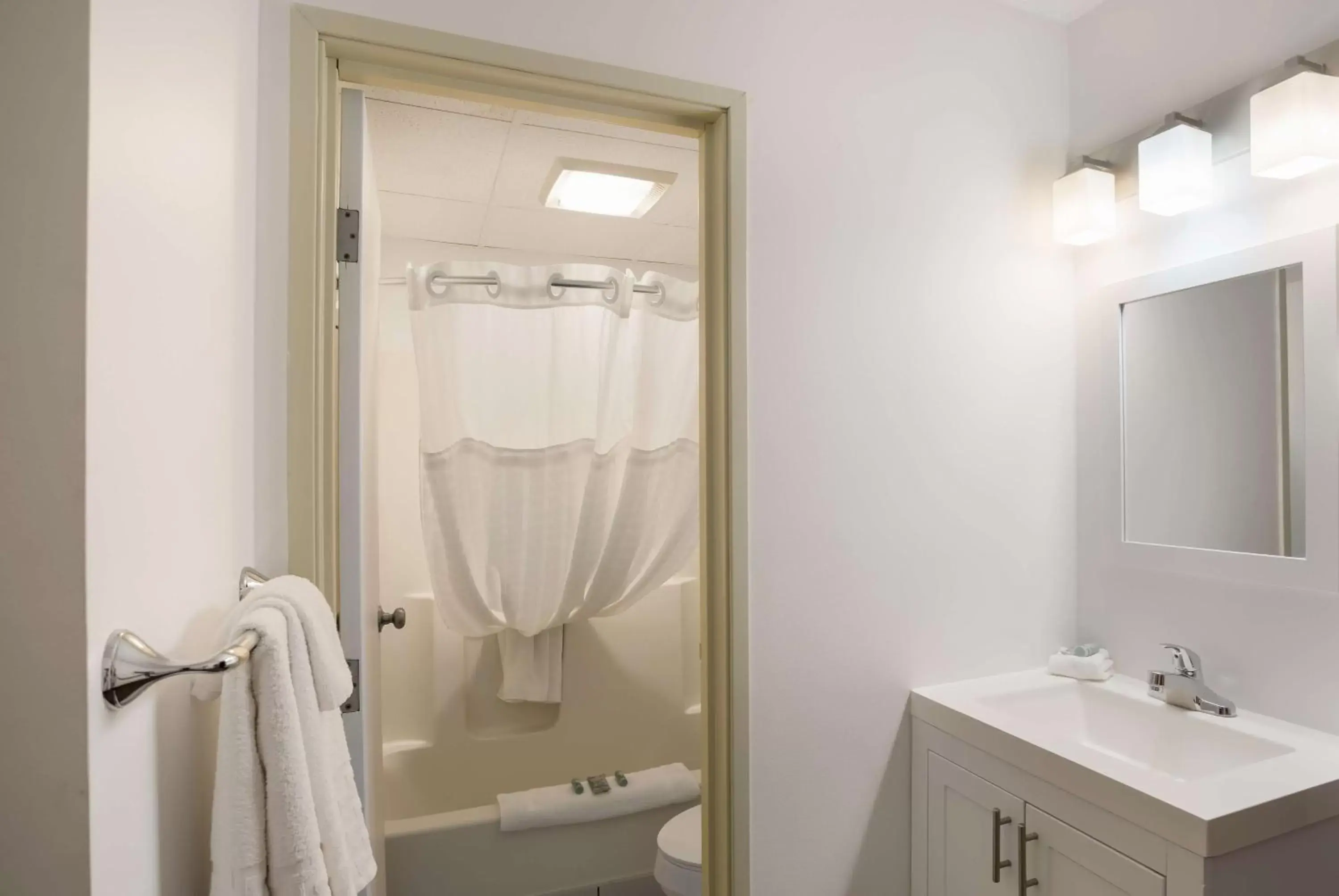 Bathroom in SureStay Hotel by Best Western Presque Isle