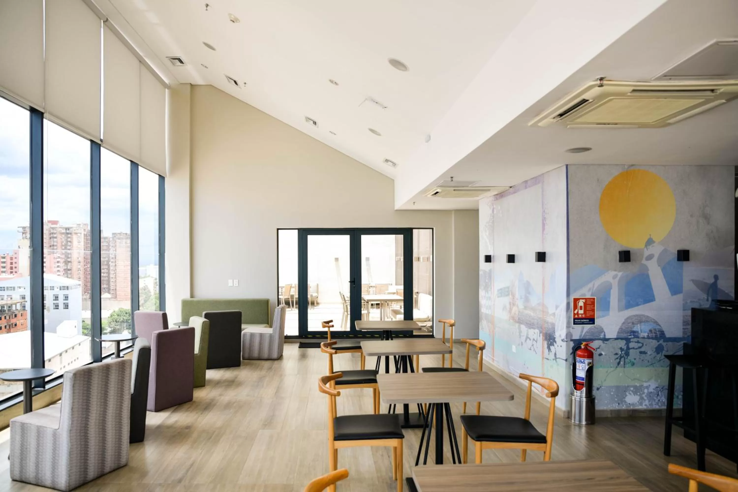 Lounge or bar in Rio Hotel by Bourbon Ciudad Del Este