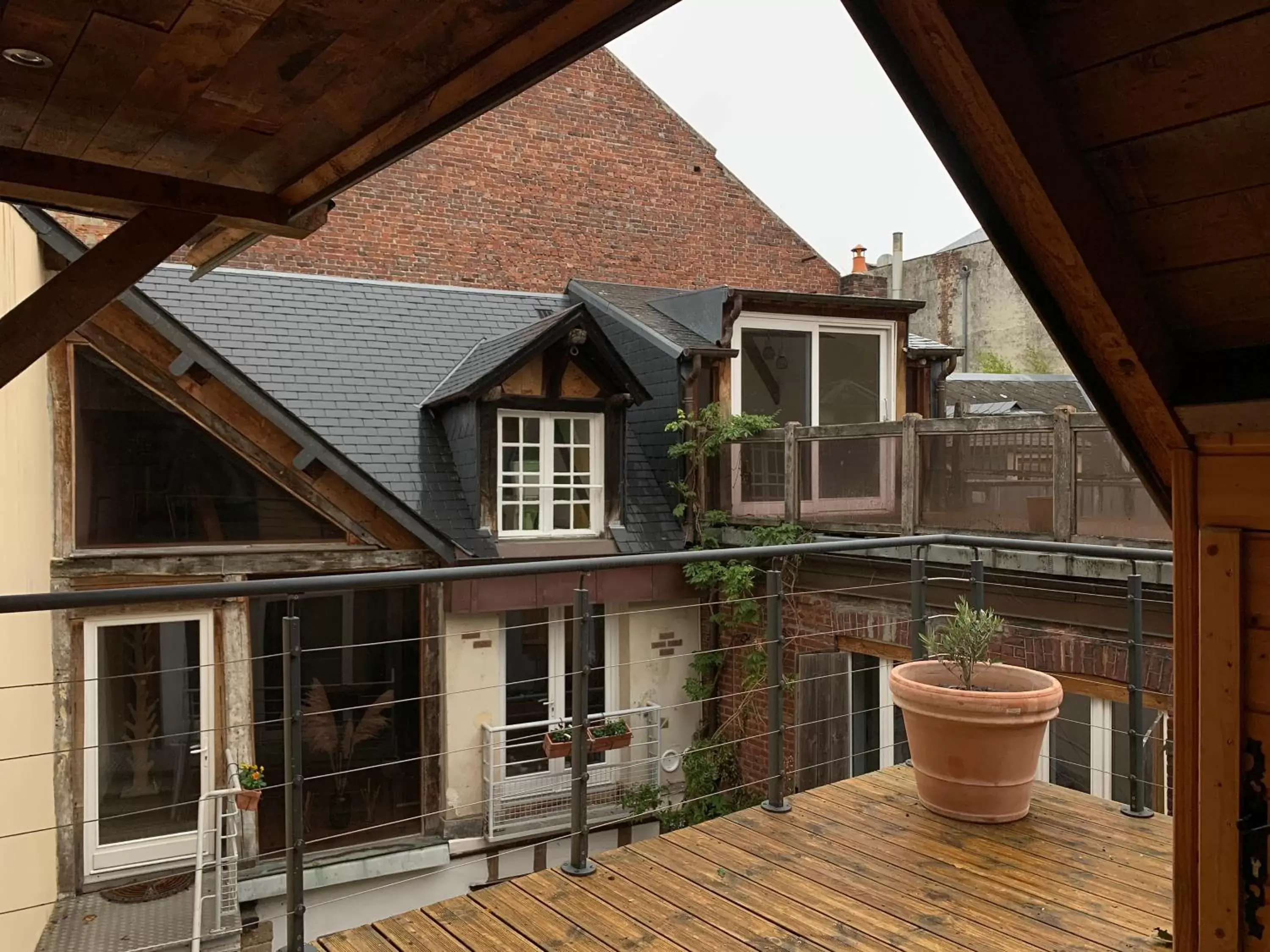 Balcony/Terrace, Property Building in L'Ecole des Demoiselles