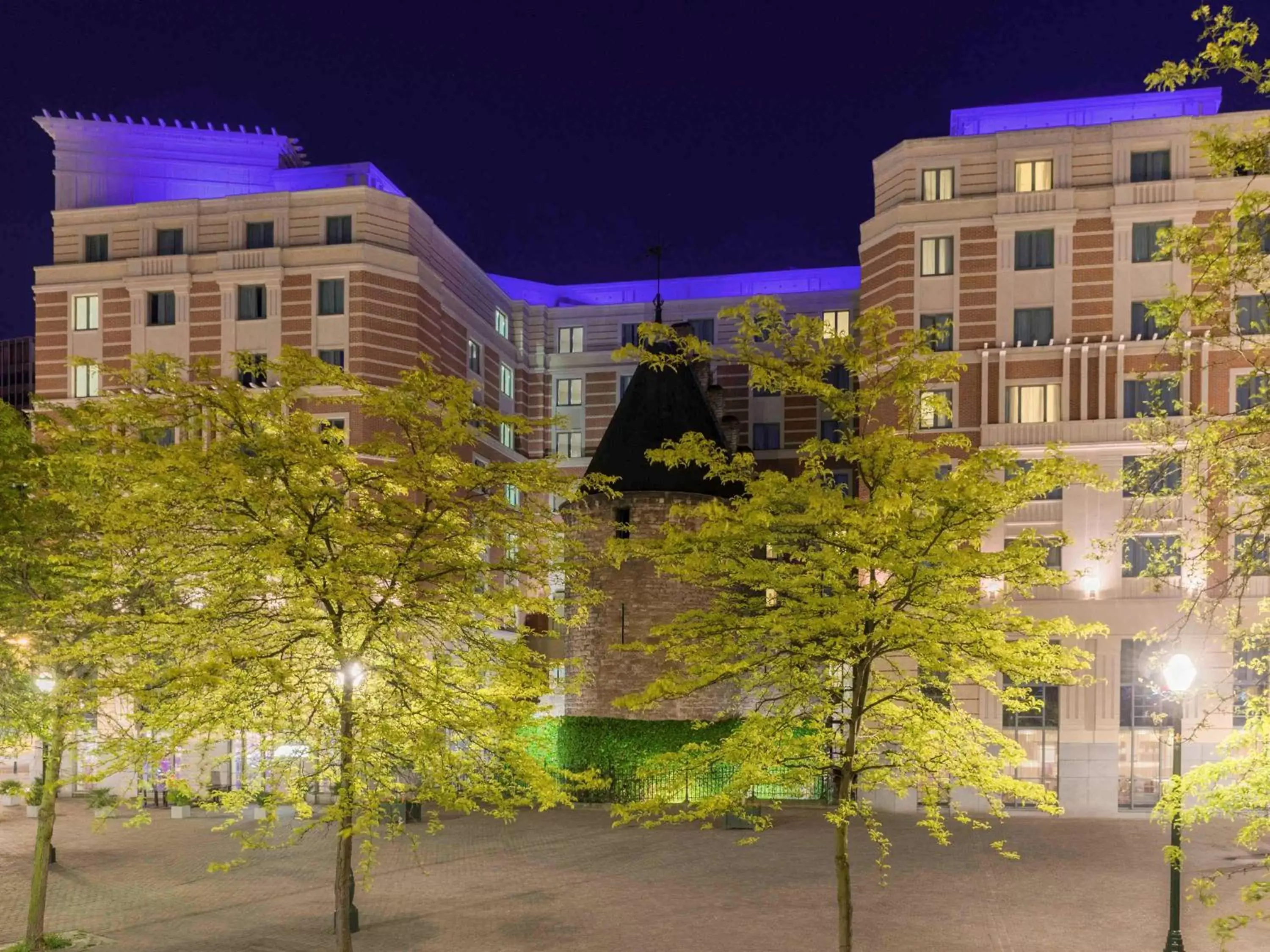 Property Building in Novotel Brussels City Centre