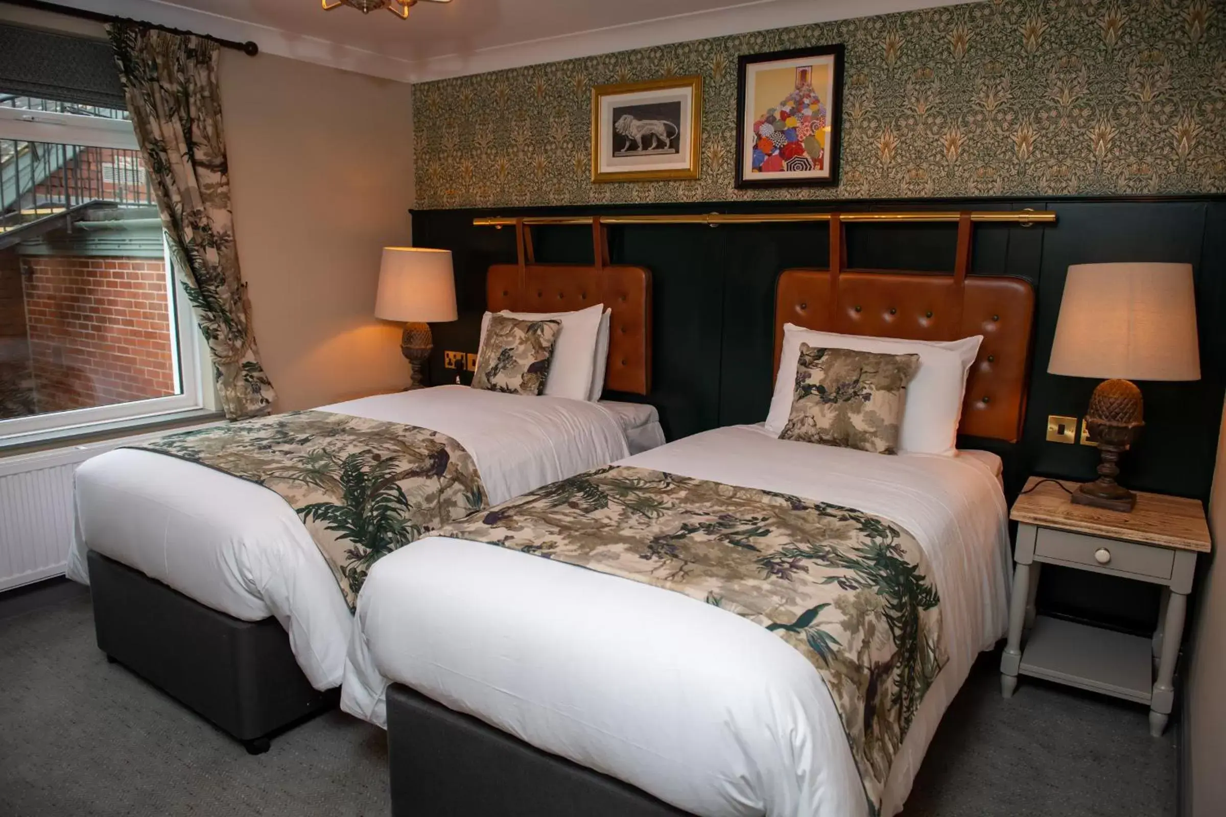 Bed in The Red Lion Inn by Chef & Brewer Collection