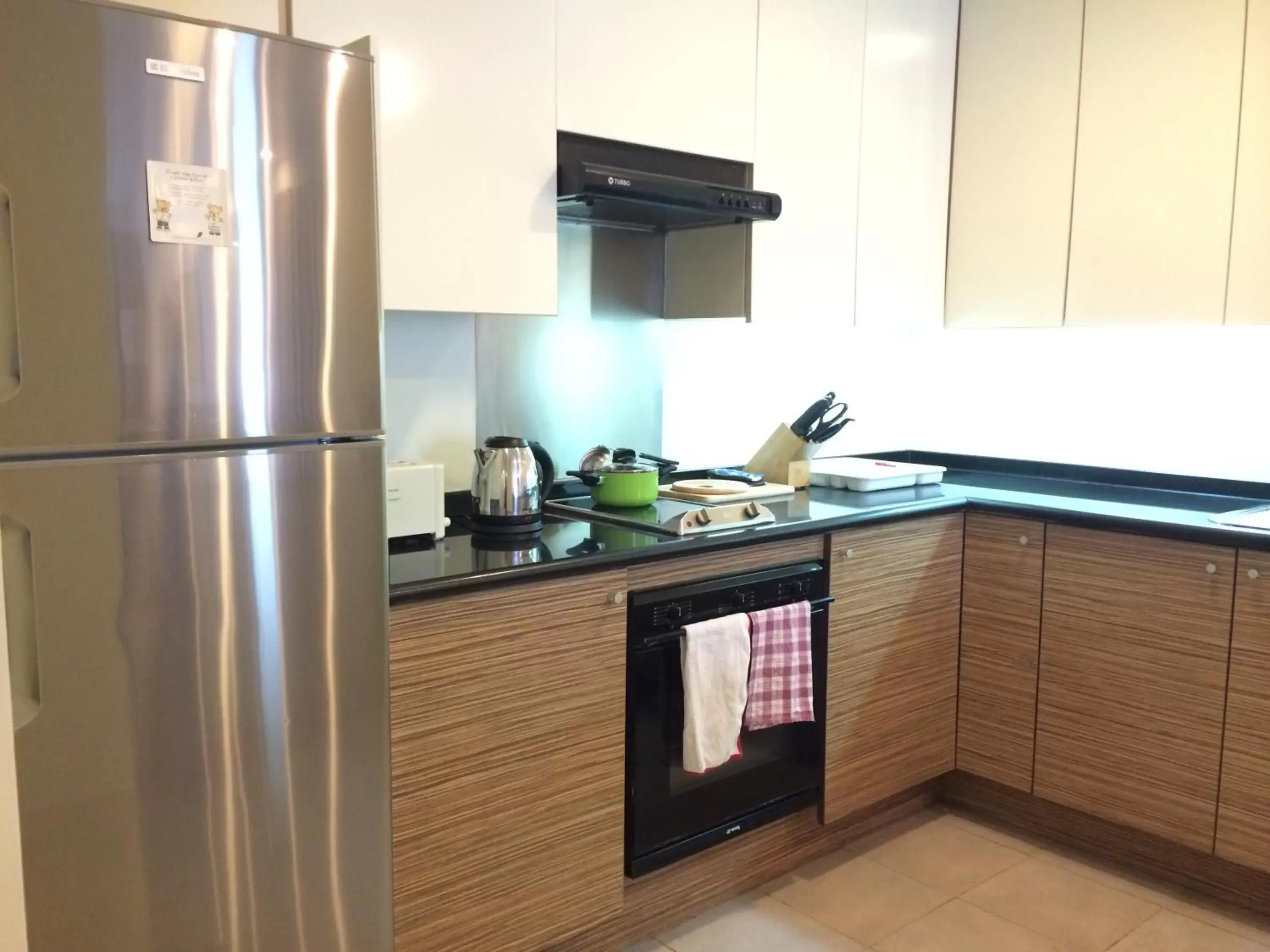 Kitchen or kitchenette, Kitchen/Kitchenette in Somerset Chancellor Court