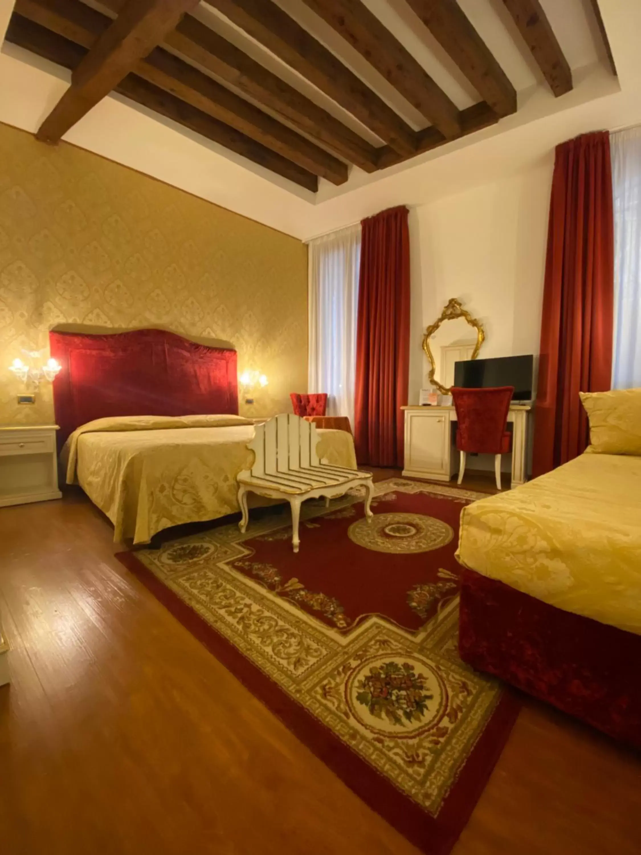 Bed in Locanda Casa Querini