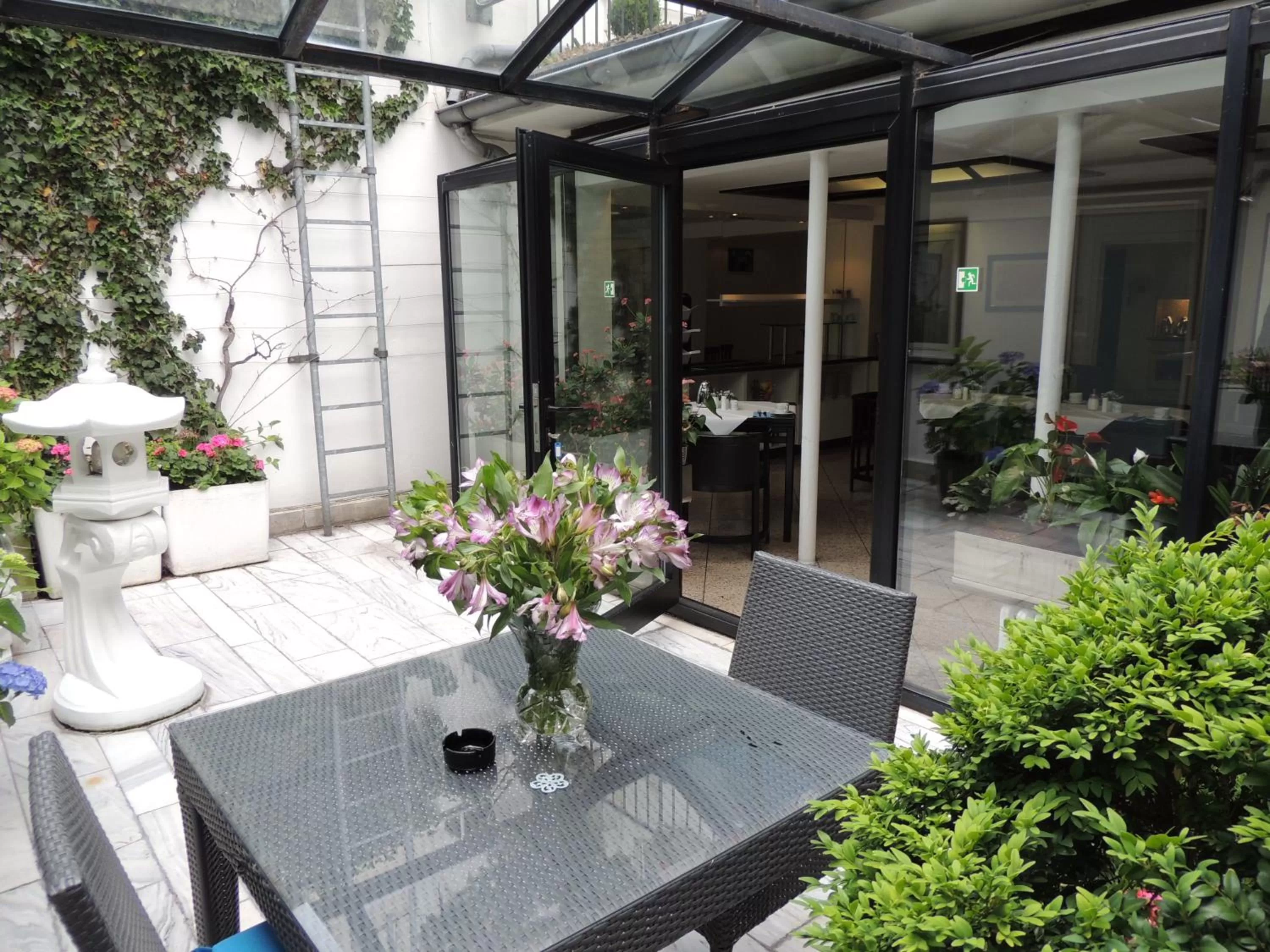 Facade/entrance in Hotel Prinz Anton