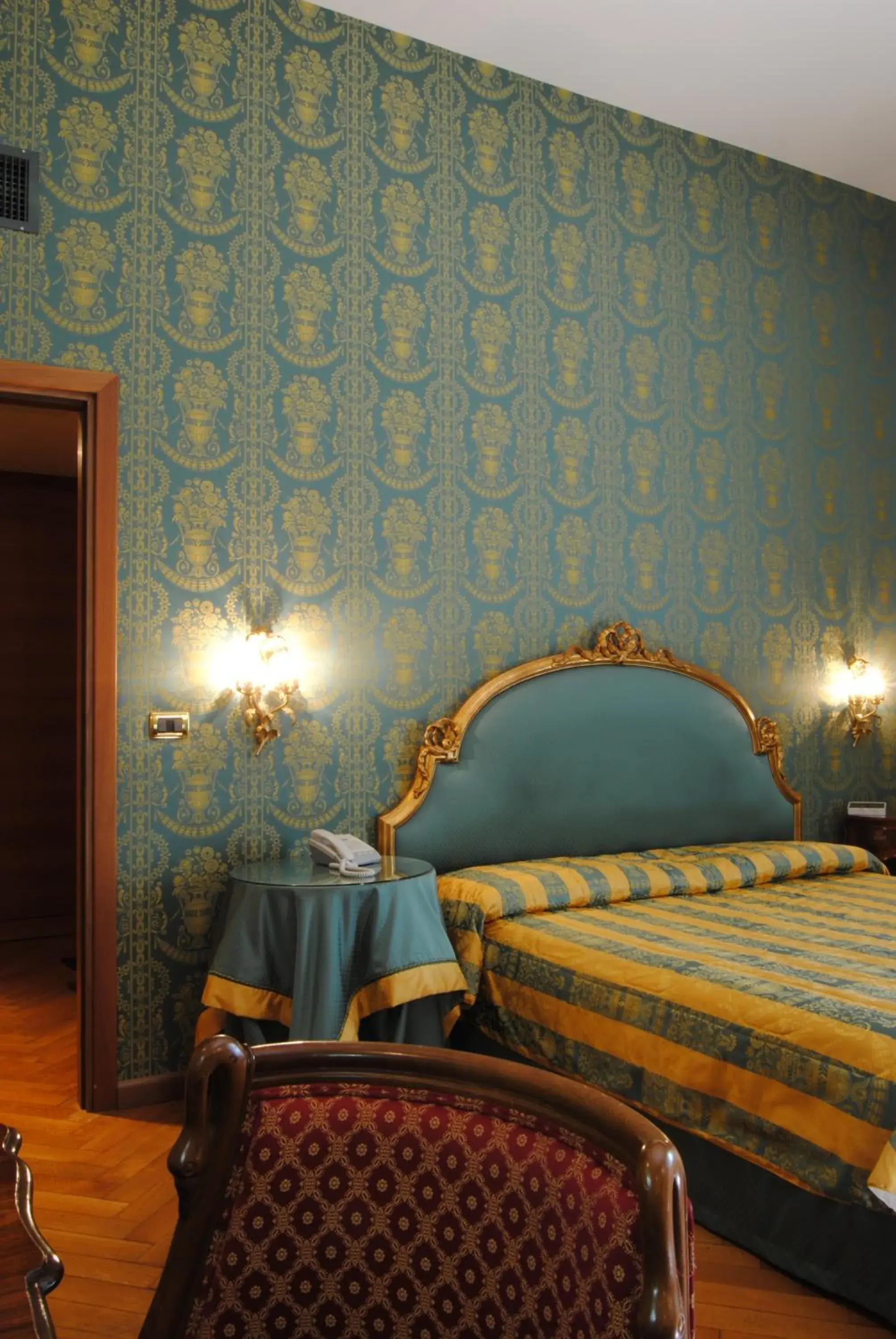 Bed in Park Hotel Villa Potenziani