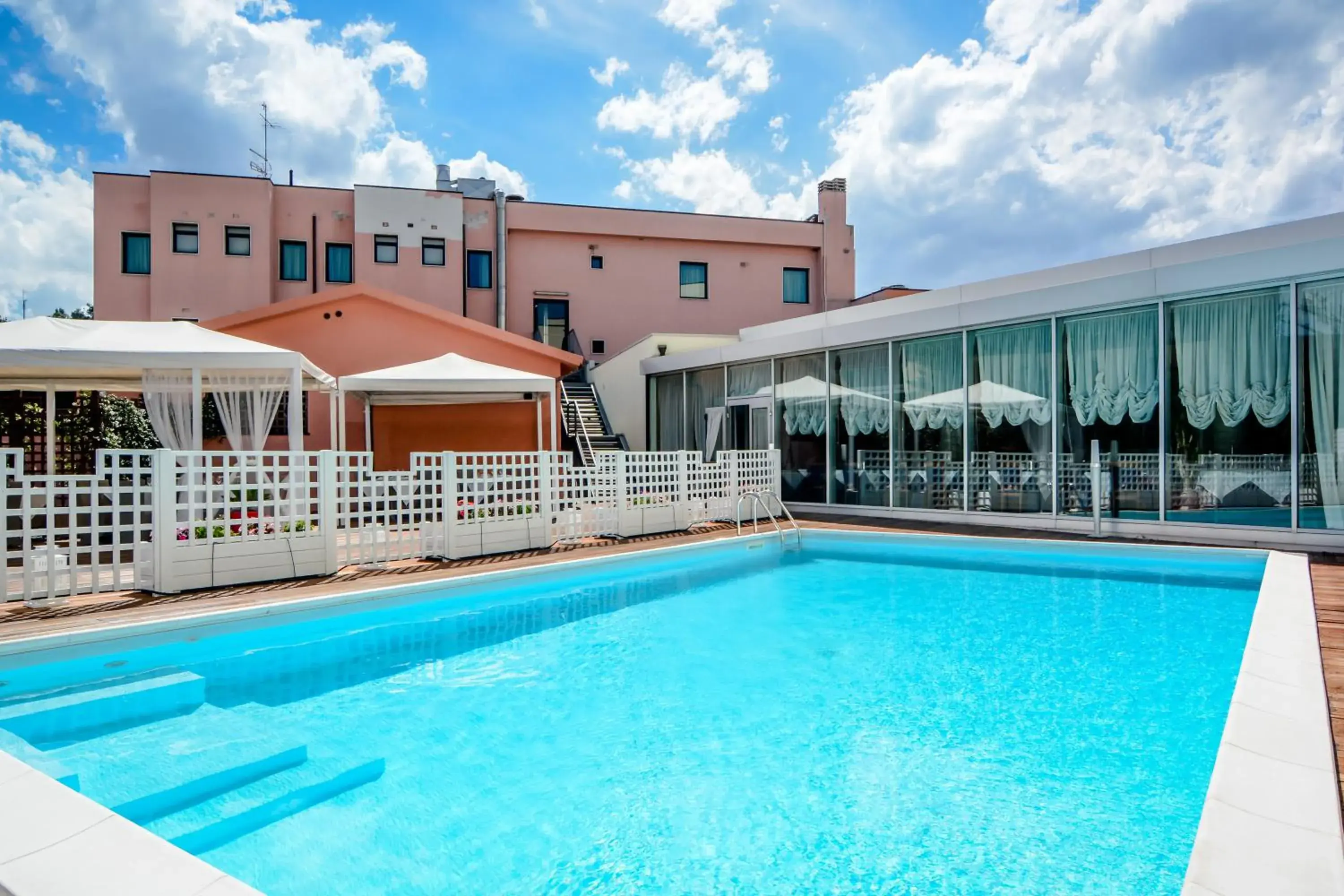 Swimming pool, Property Building in Hotel Concorde