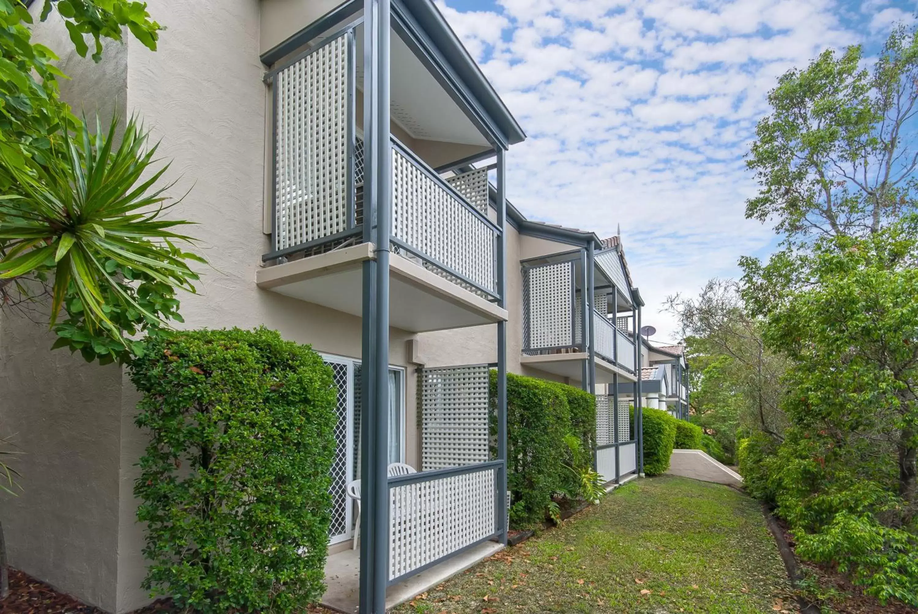 Garden, Property Building in Herston Place Motel