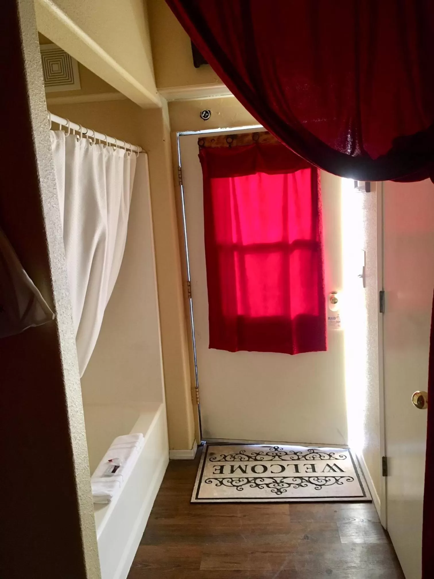 Shower in The Canyon Motel & RV Park